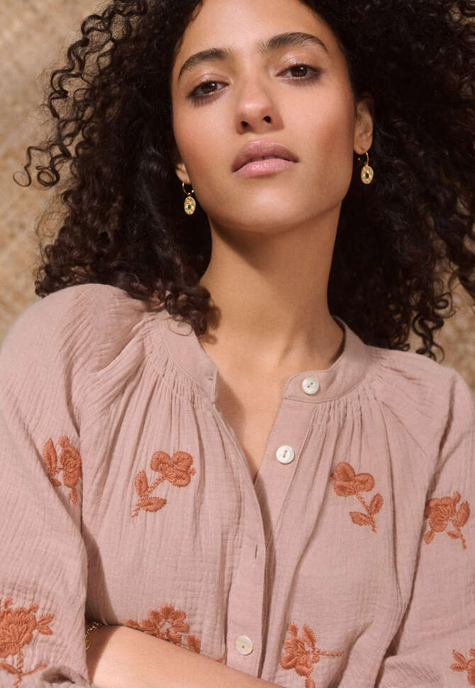 Green earrings, Gold jade, completeTheLook