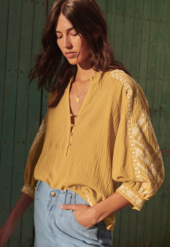 Embroidered blouse, Tuscan sun, completeTheLook