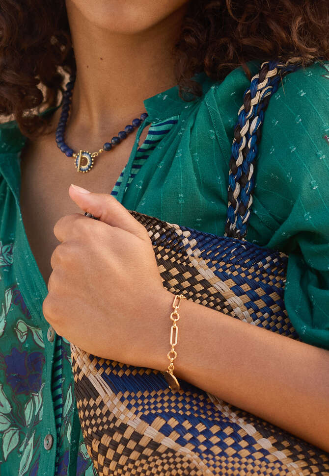 Gold bracelet, Gold, completeTheLook