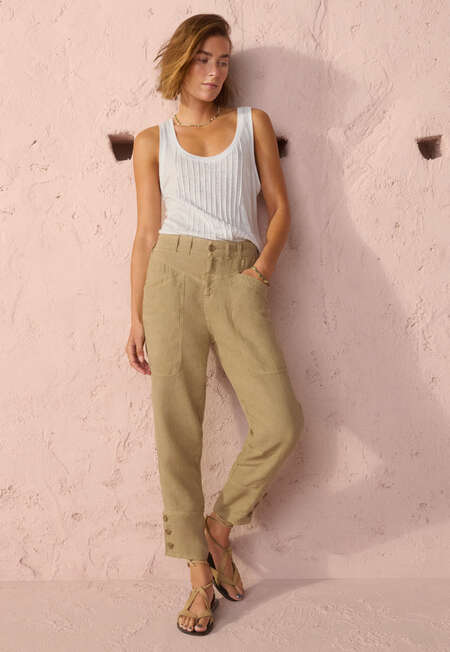 Pintuck vest, White, completeTheLook