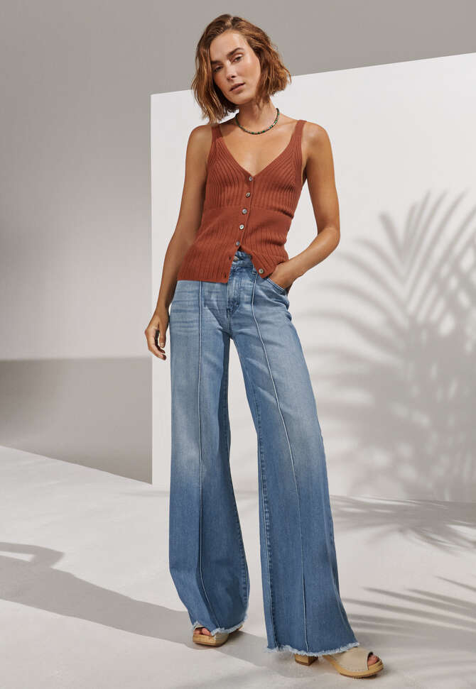 Flared jeans, Authentic wash, completeTheLook