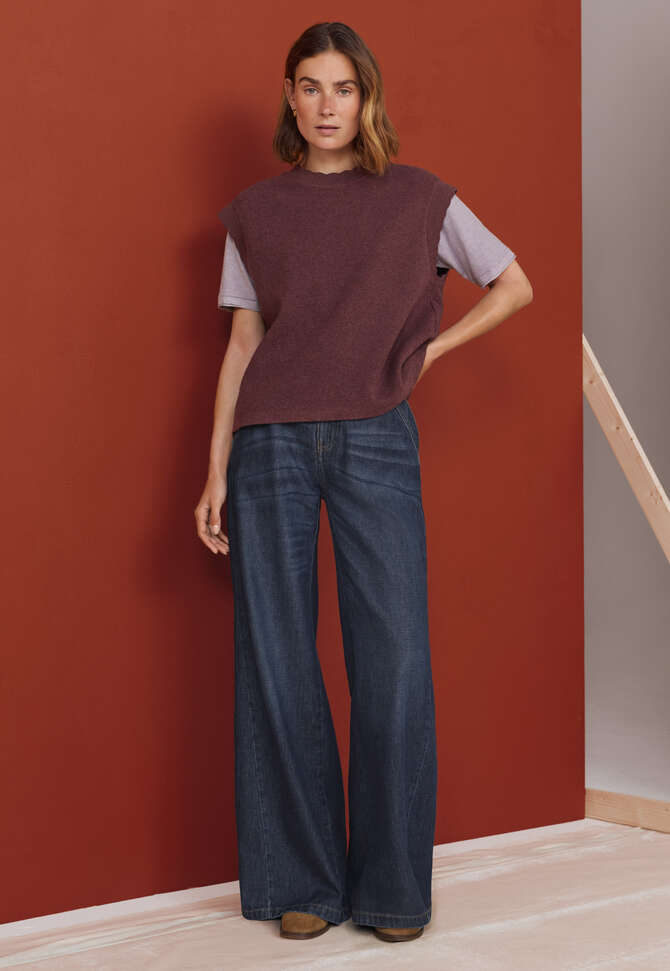 Sleeveless sweatshirt, Wine, completeTheLook