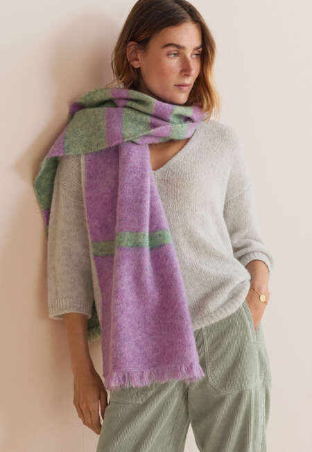 Striped scarf, Lilac ocean, completeTheLook