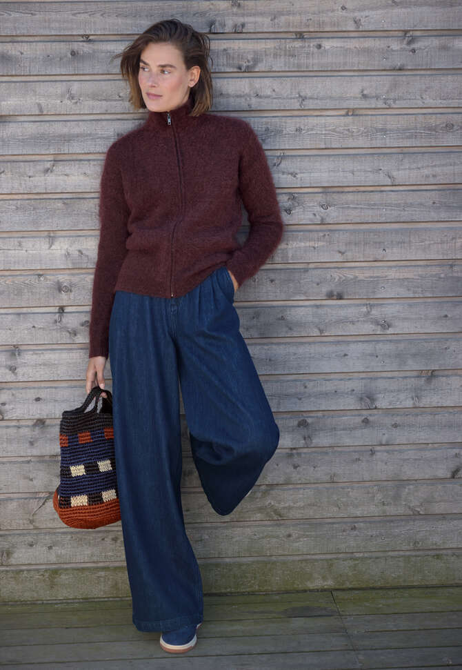 Zip-up sweater, Aubergine, completeTheLook