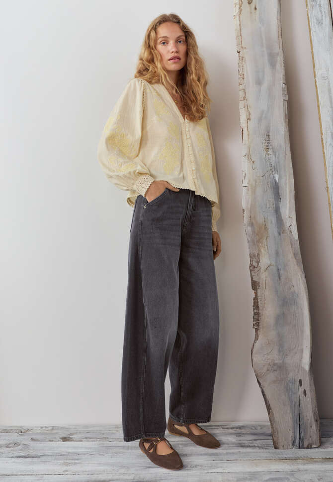 Applique blouse, Ecru lemon, completeTheLook