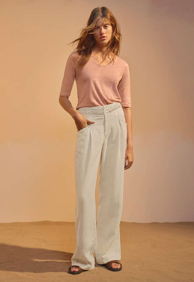 V-neck T-shirt, Nude pink, completeTheLook