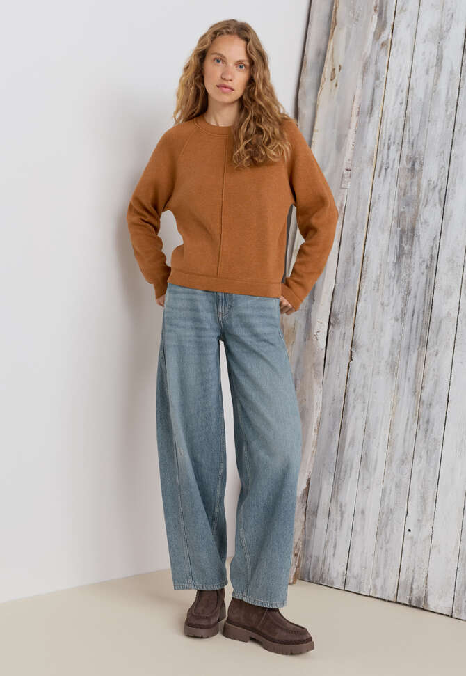 Raglan sweater, Cinnamon, completeTheLook
