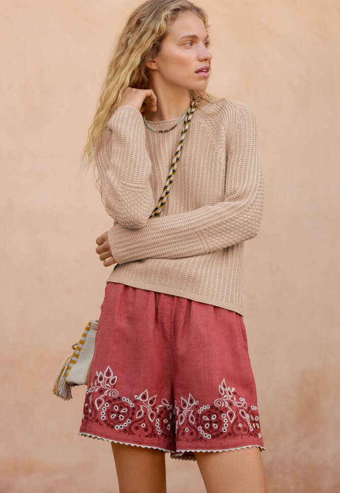 Broderie shorts, Soft red, completeTheLook