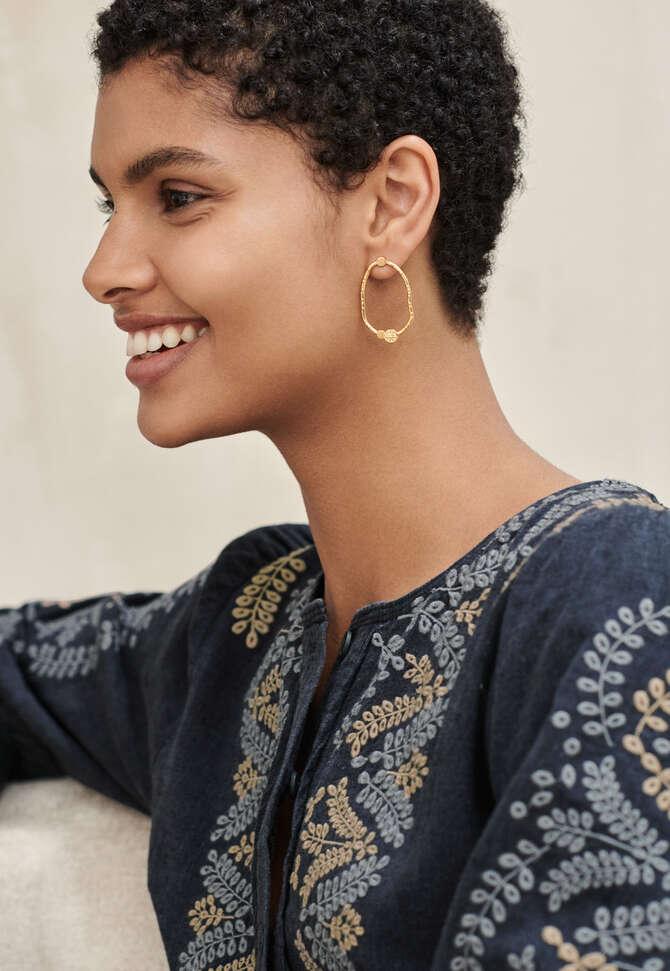 Oval-loop earrings, Gold, completeTheLook
