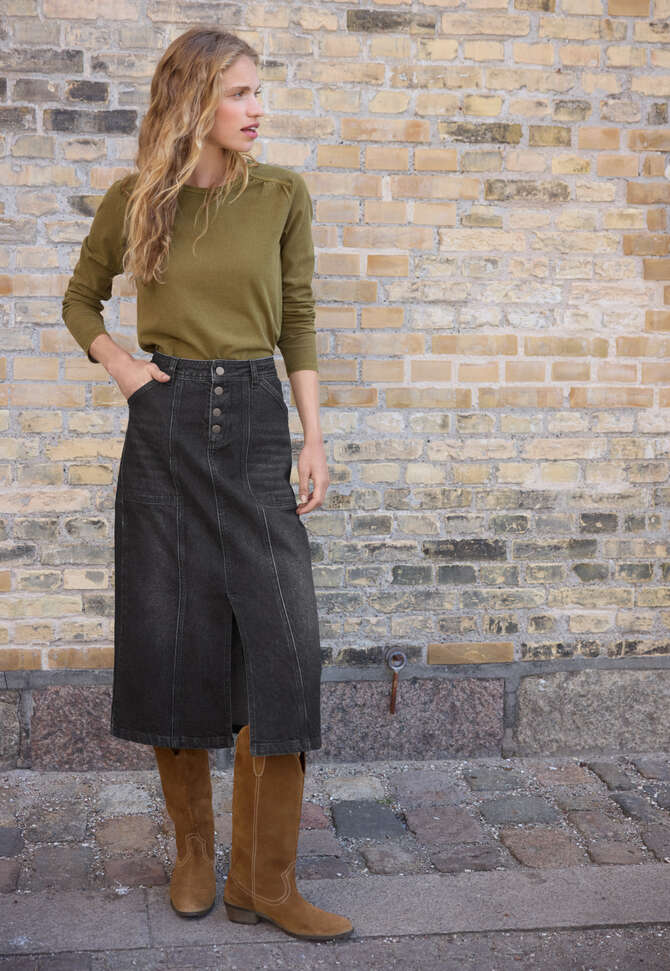 Denim pencil skirt, Black, completeTheLook