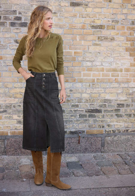 Denim pencil skirt, Black, completeTheLook