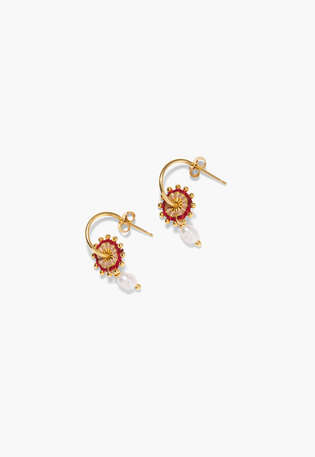 Sunburst earrings, Ruby beige, webstill