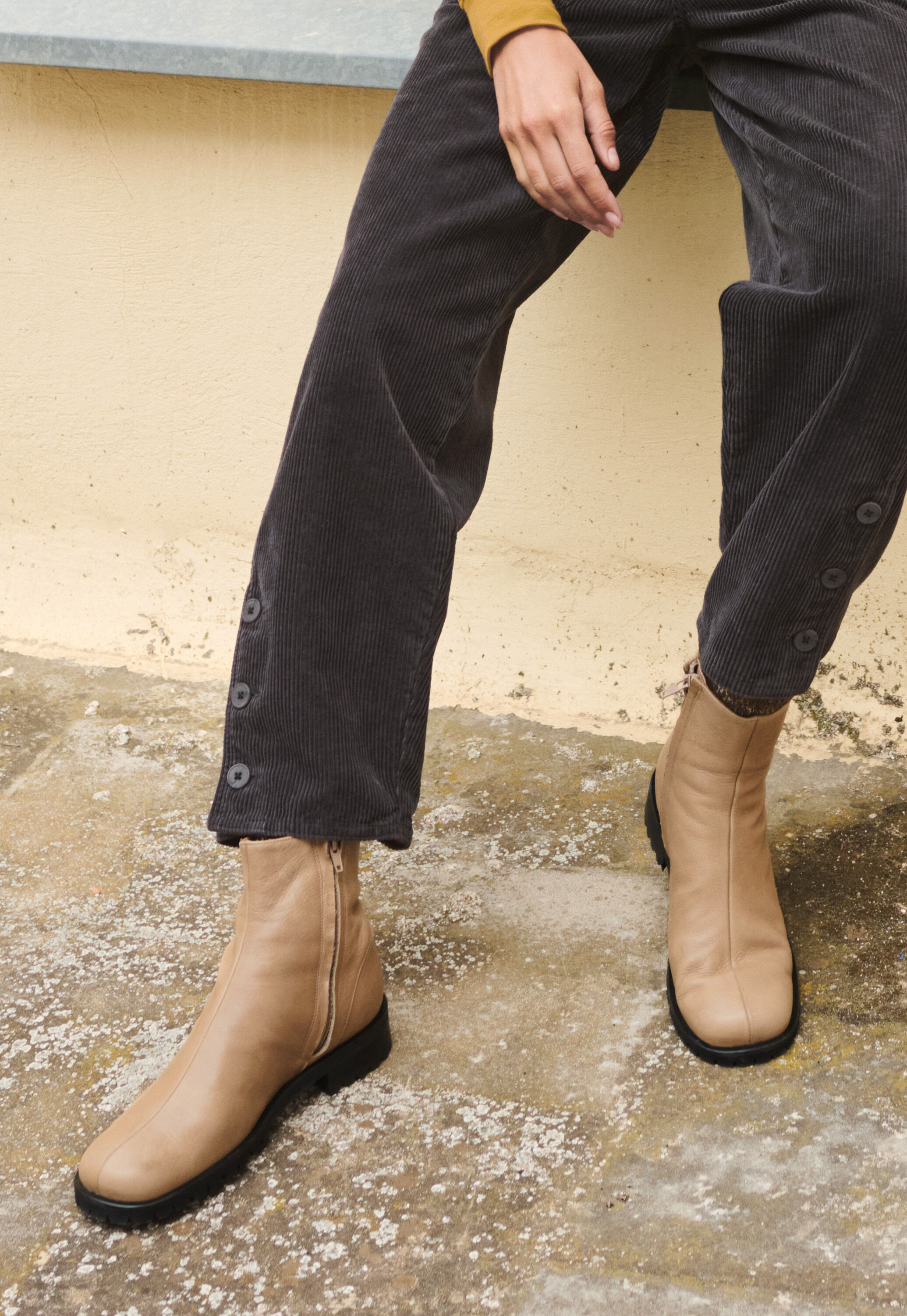 Heeled boots