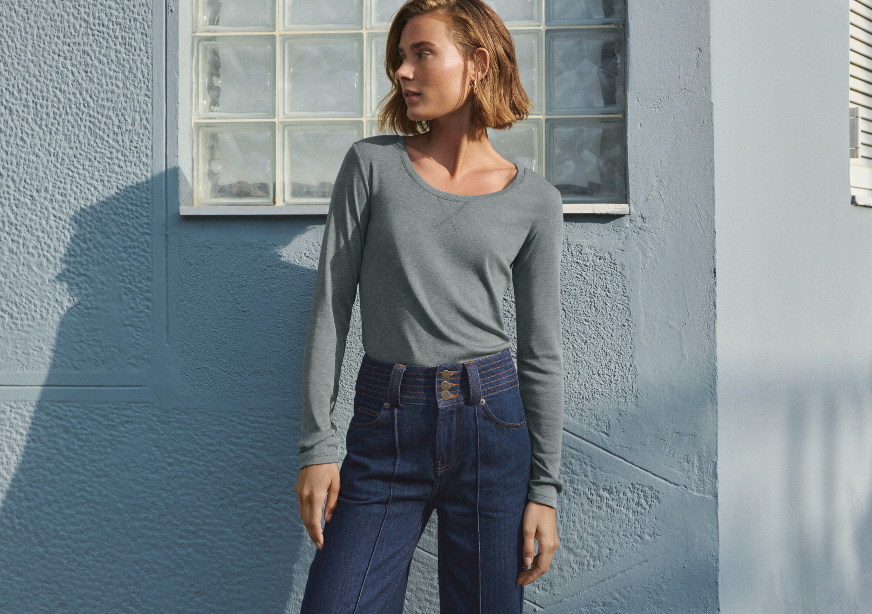 Scoop-neck top