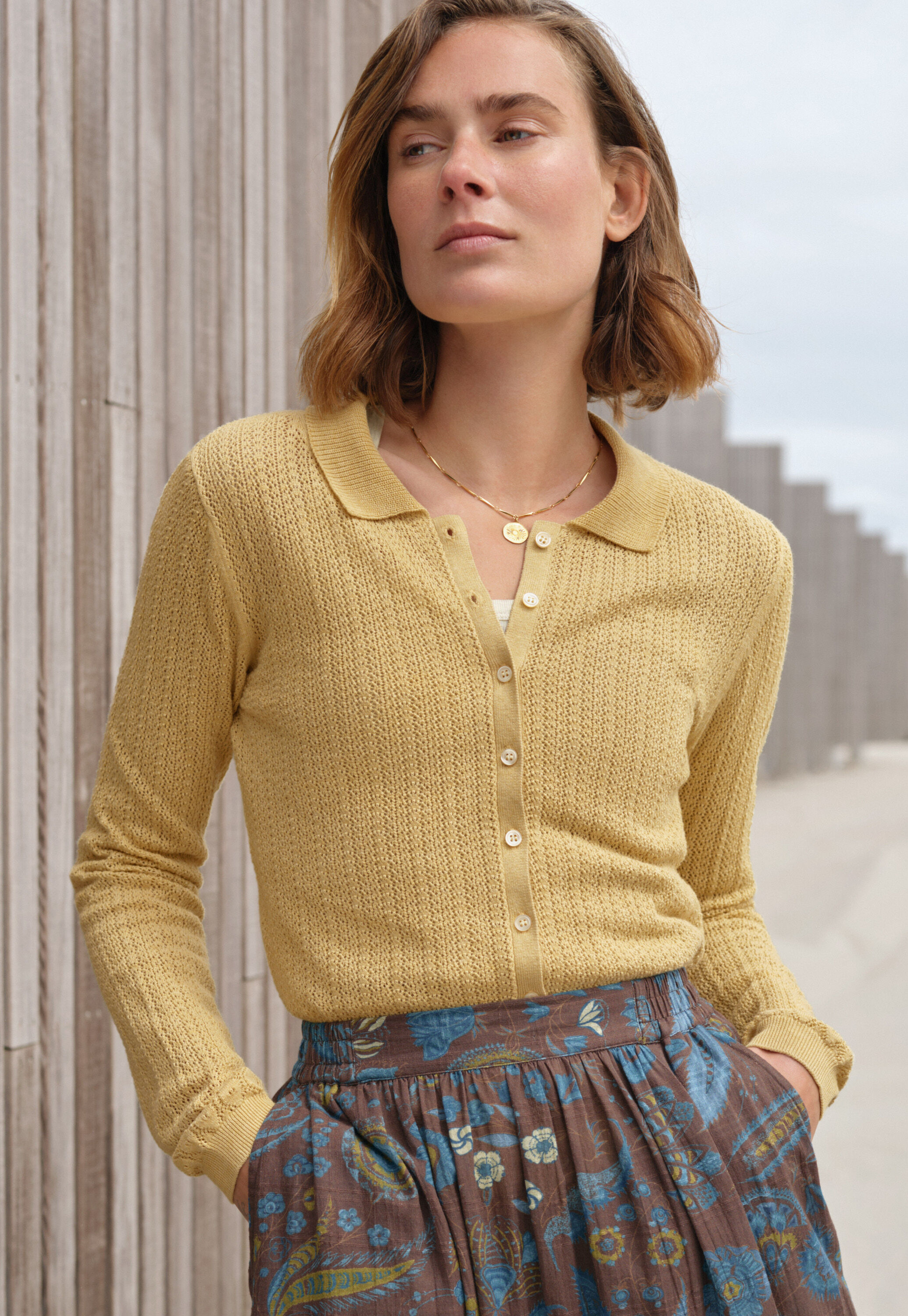 Lace-stitch collared cardigan