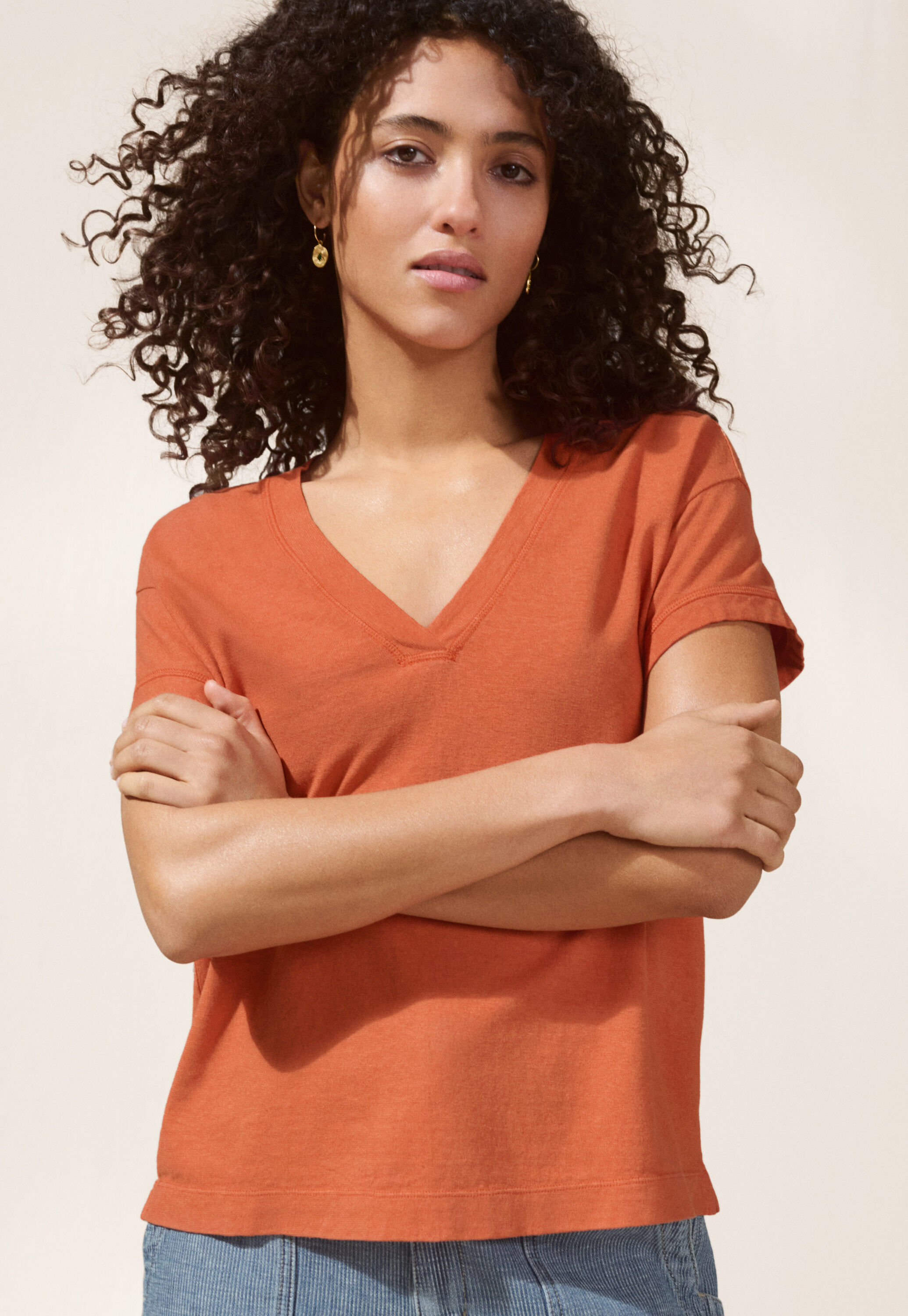 V-neck T-shirt