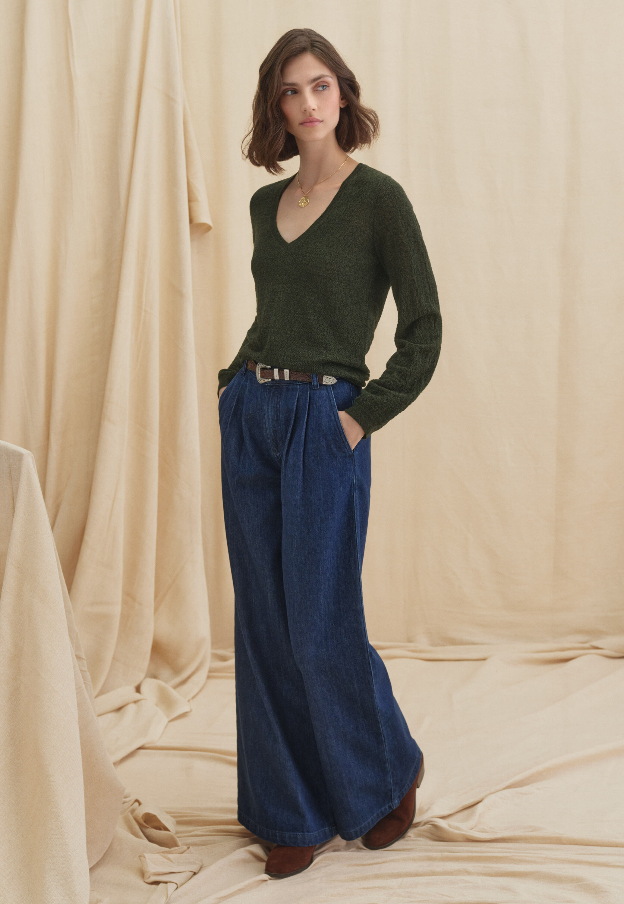 Wide-leg soft jeans