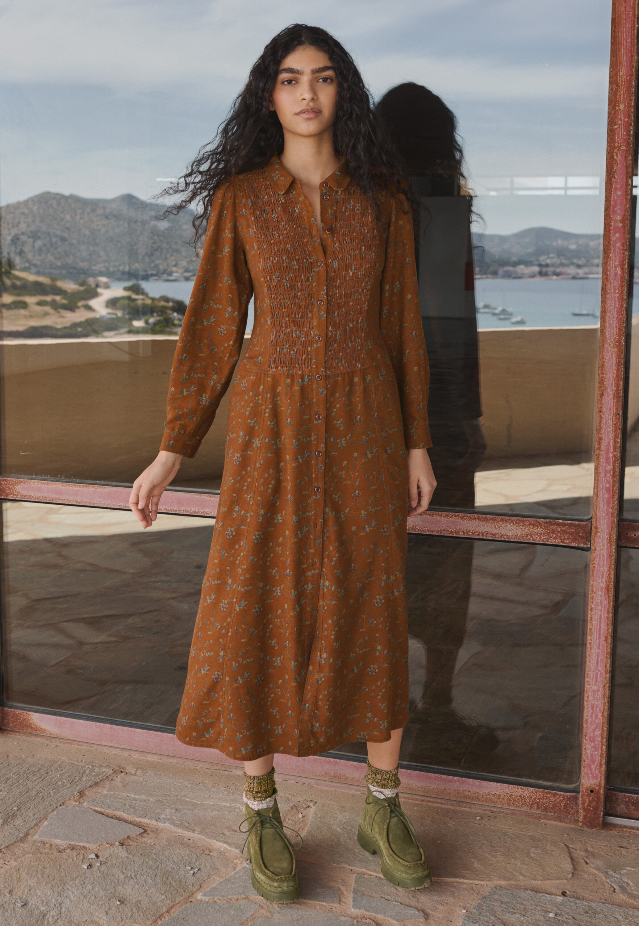 Embroidered skirt