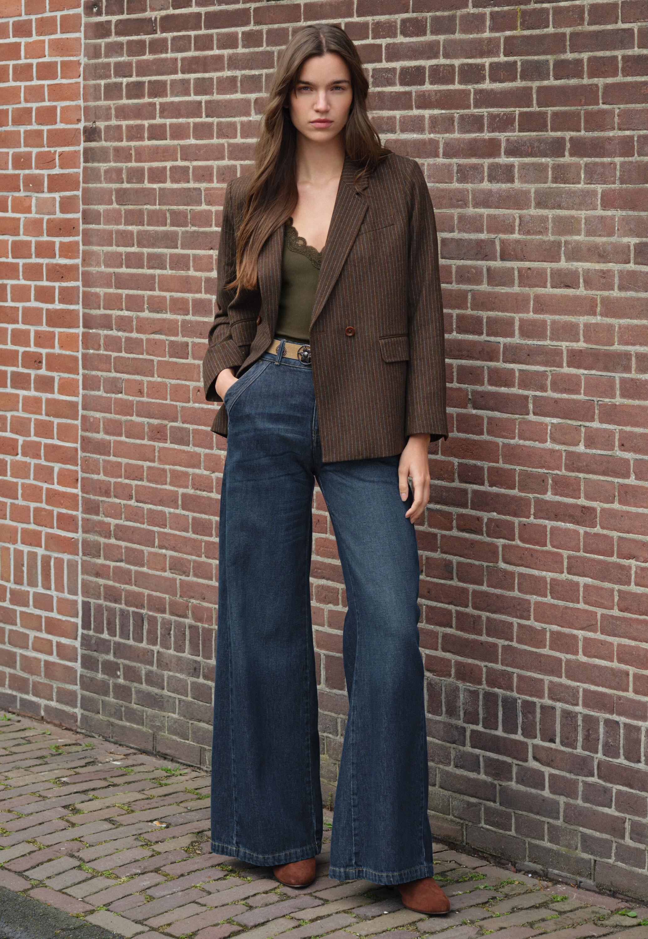 Blazer, Walnut, large