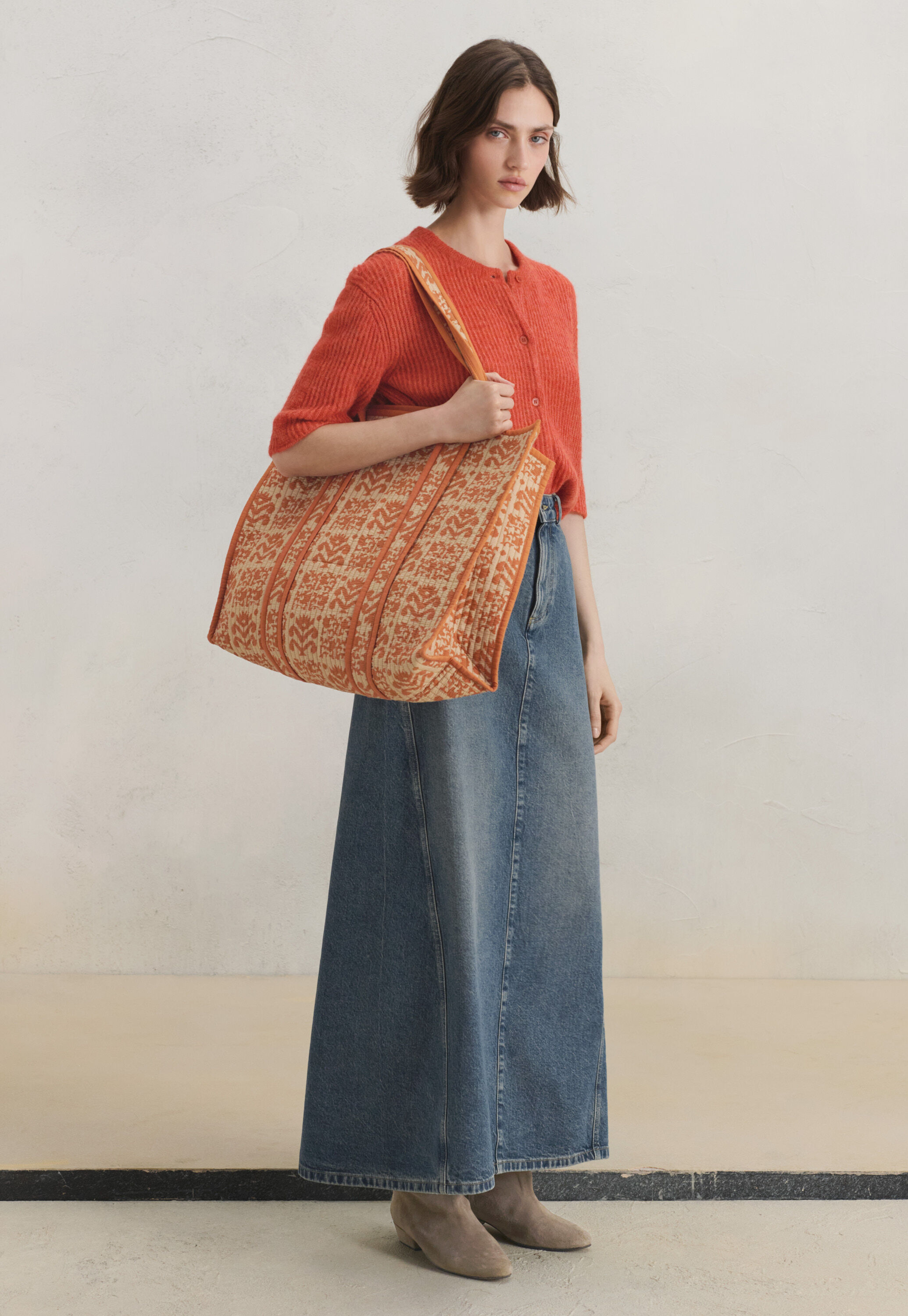 Short-sleeved cardigan