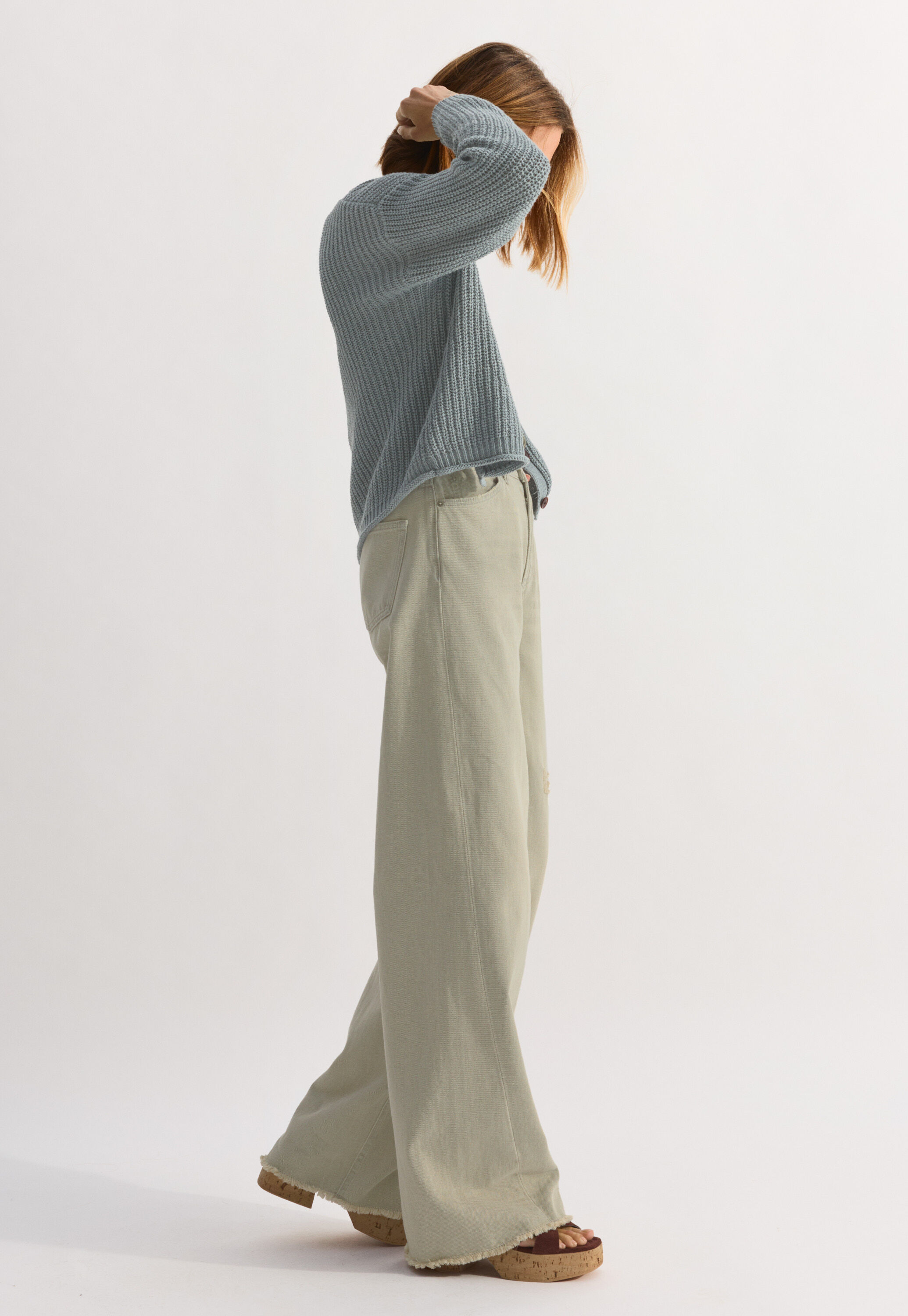 V-neck cardigan
