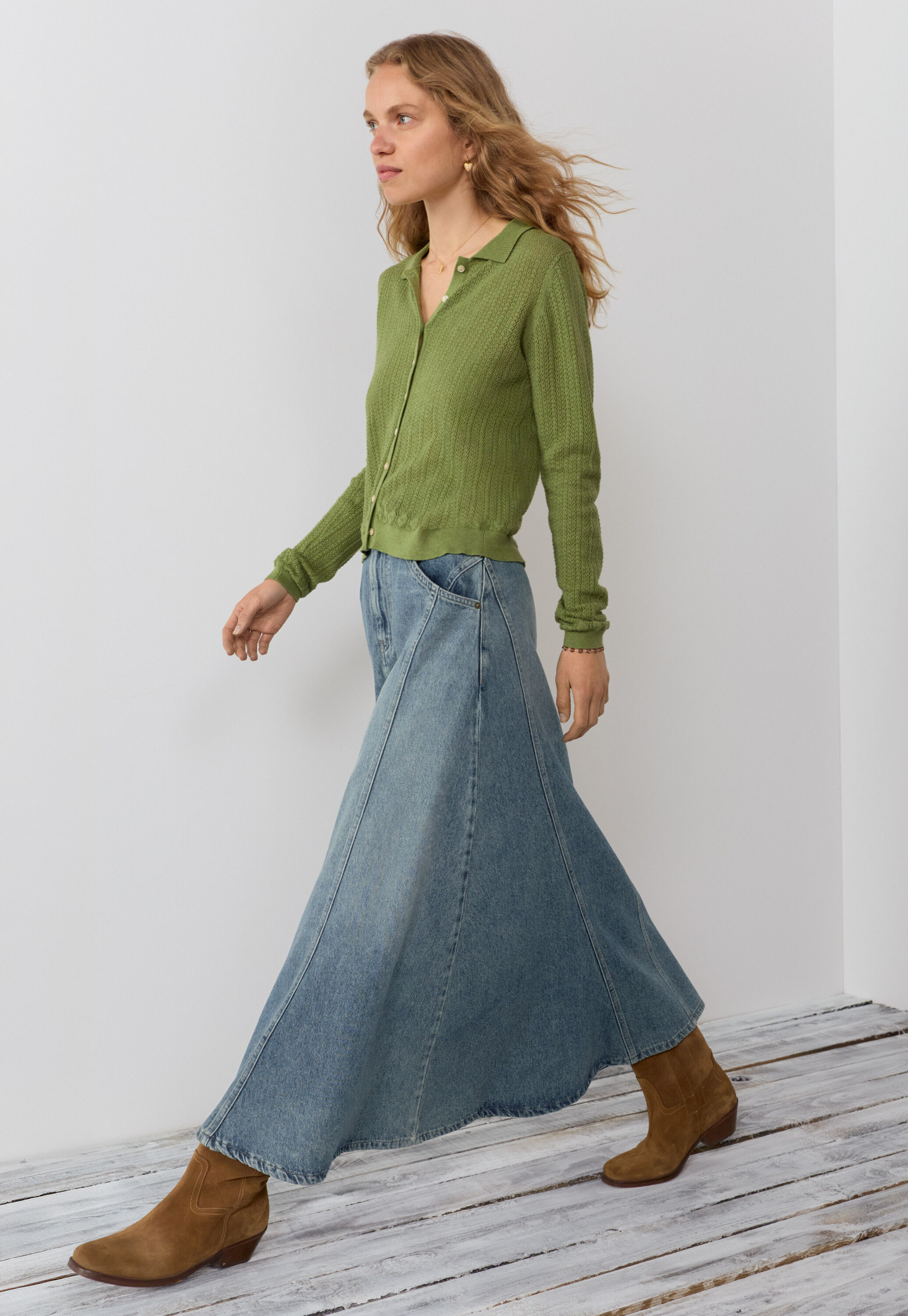 Full denim skirt
