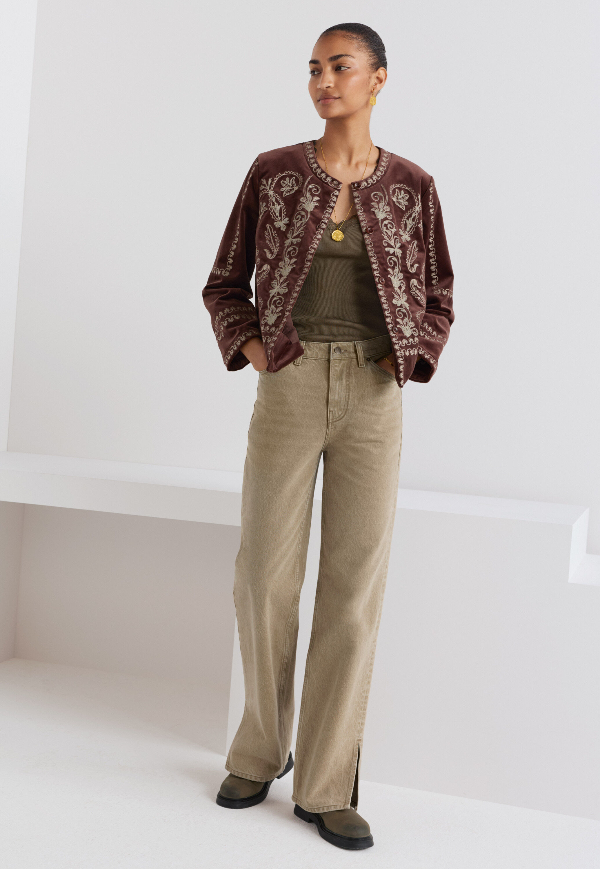 Embroidered velvet jacket, Port, large