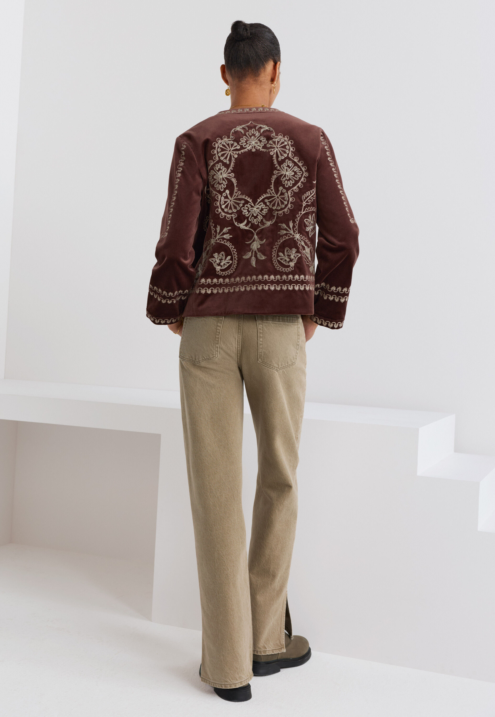 Wide-leg cord trousers