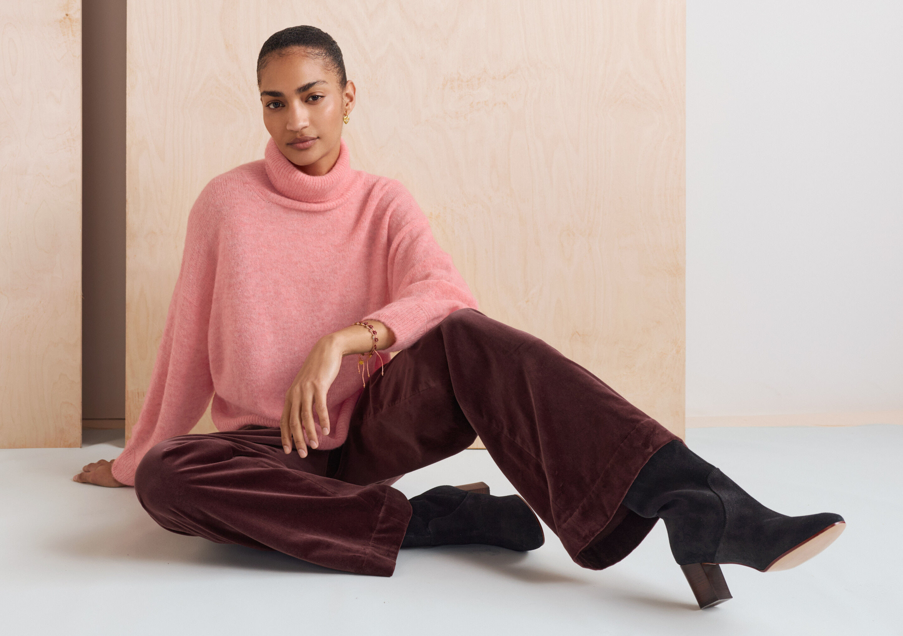 Wide-leg cord trousers