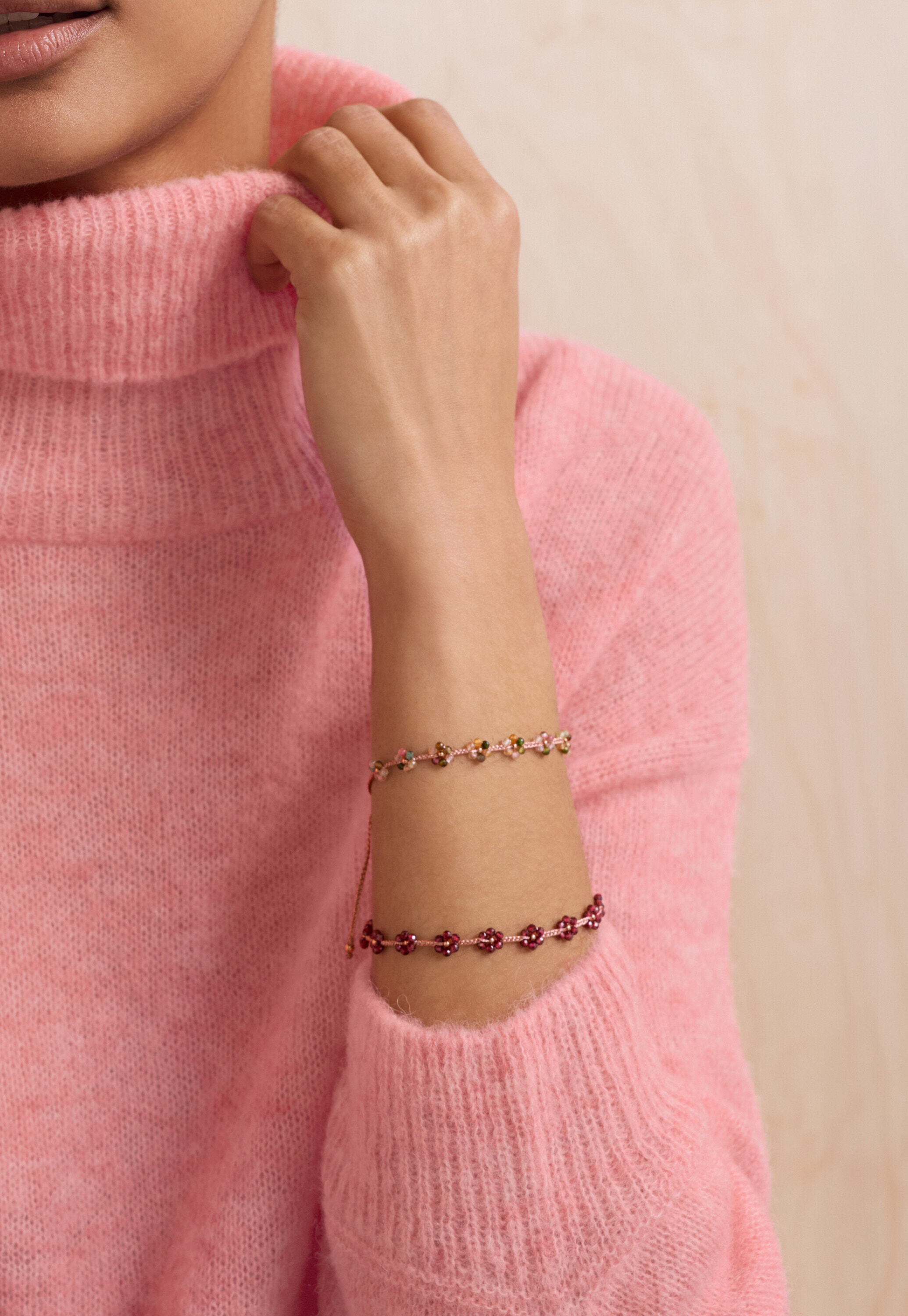 Beaded flower bracelet