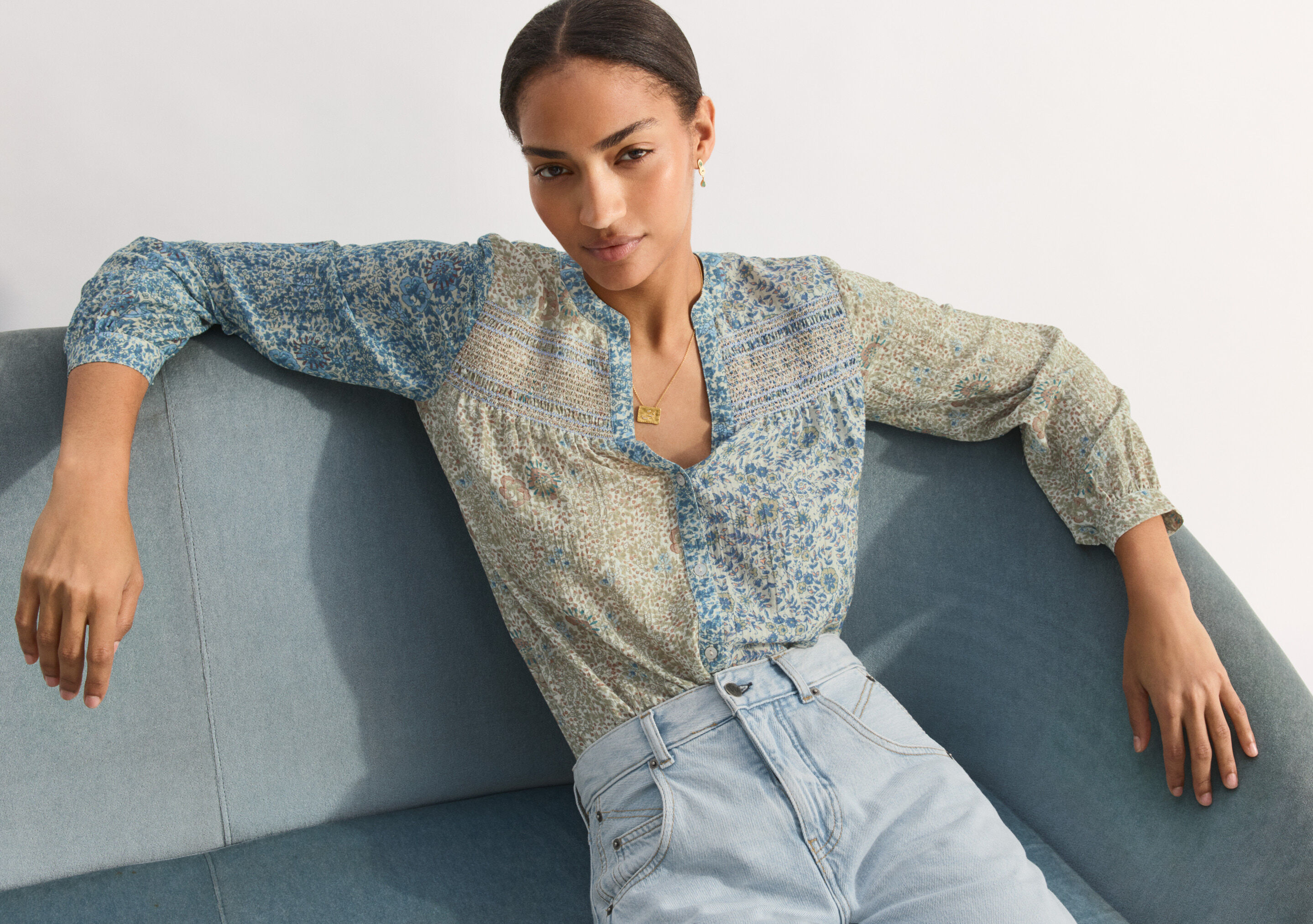 Printed shirring blouse