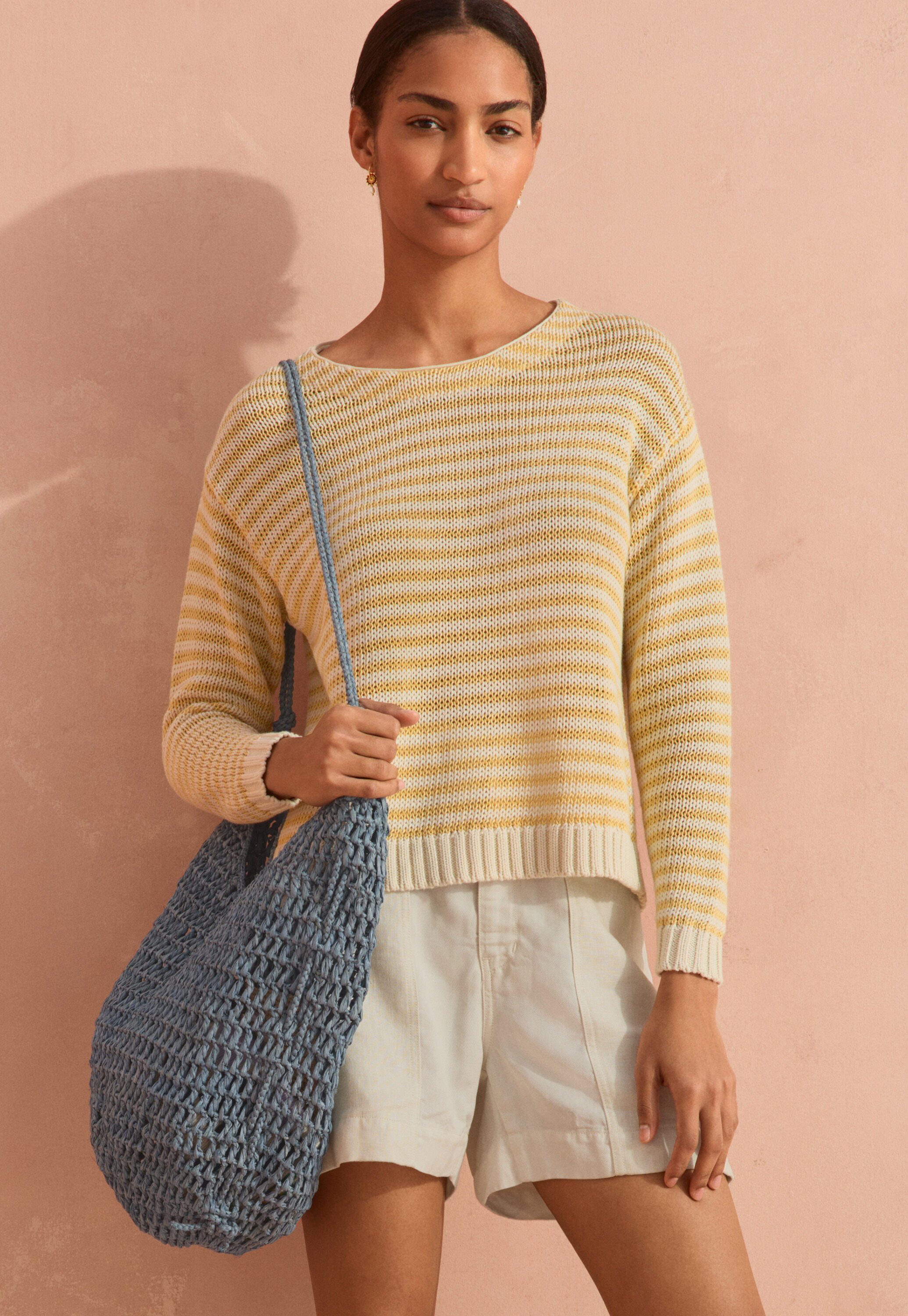 Crochet bucket bag