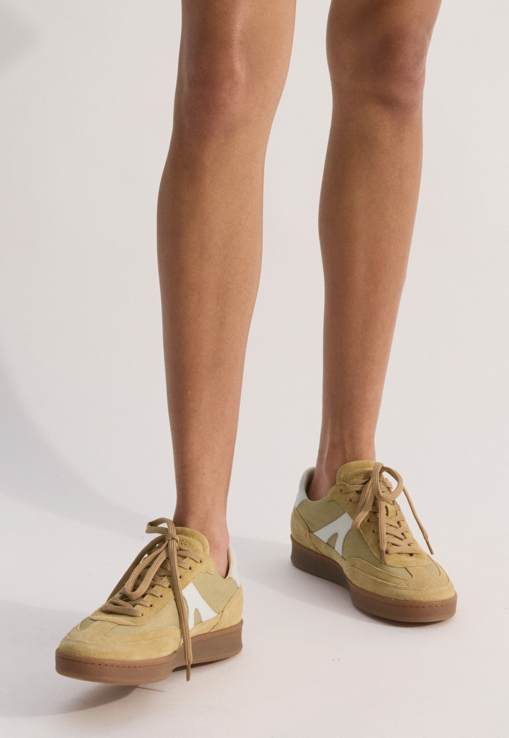 Trainers, Honey, large