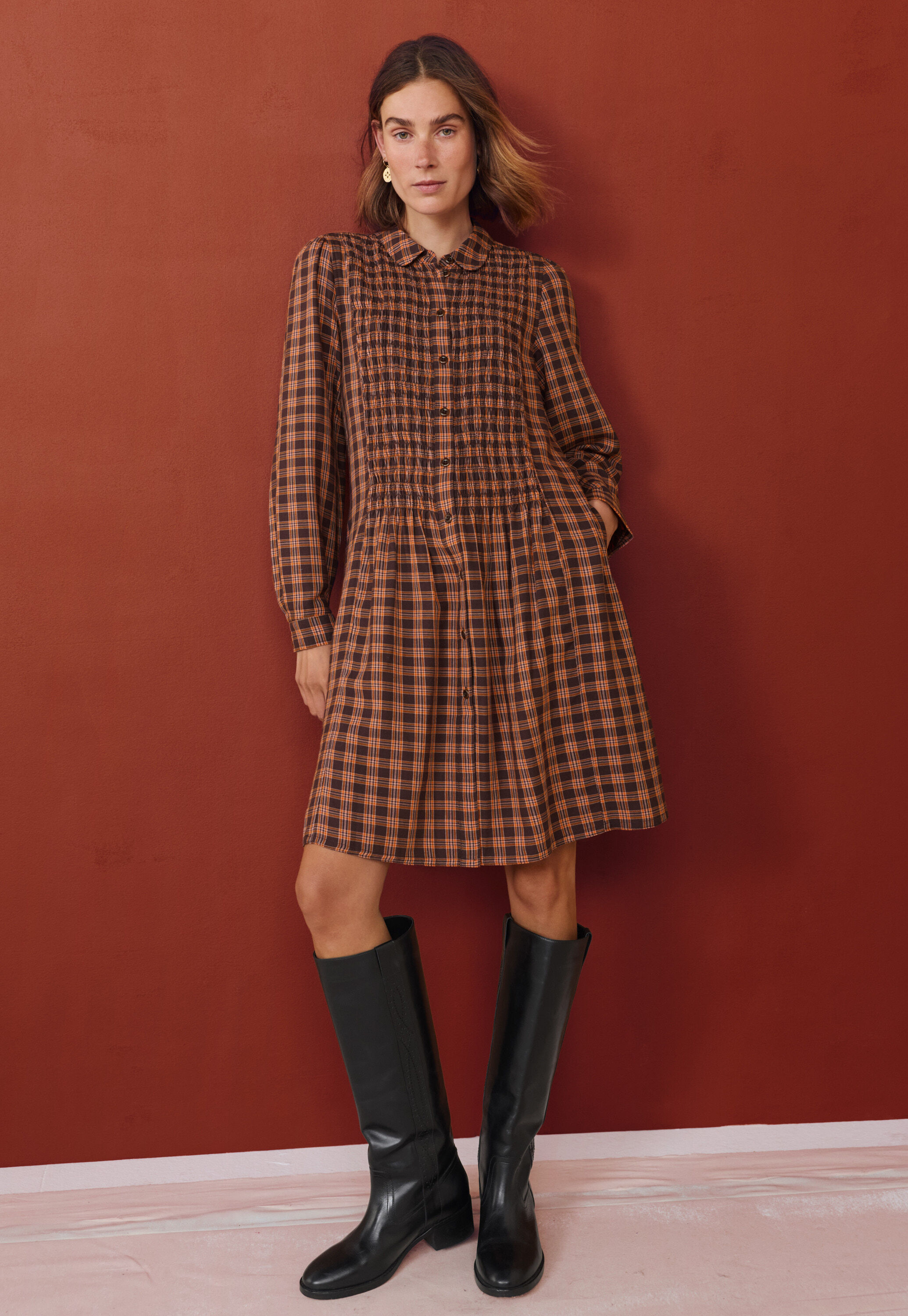 Shirred check dress, Brown spice, large
