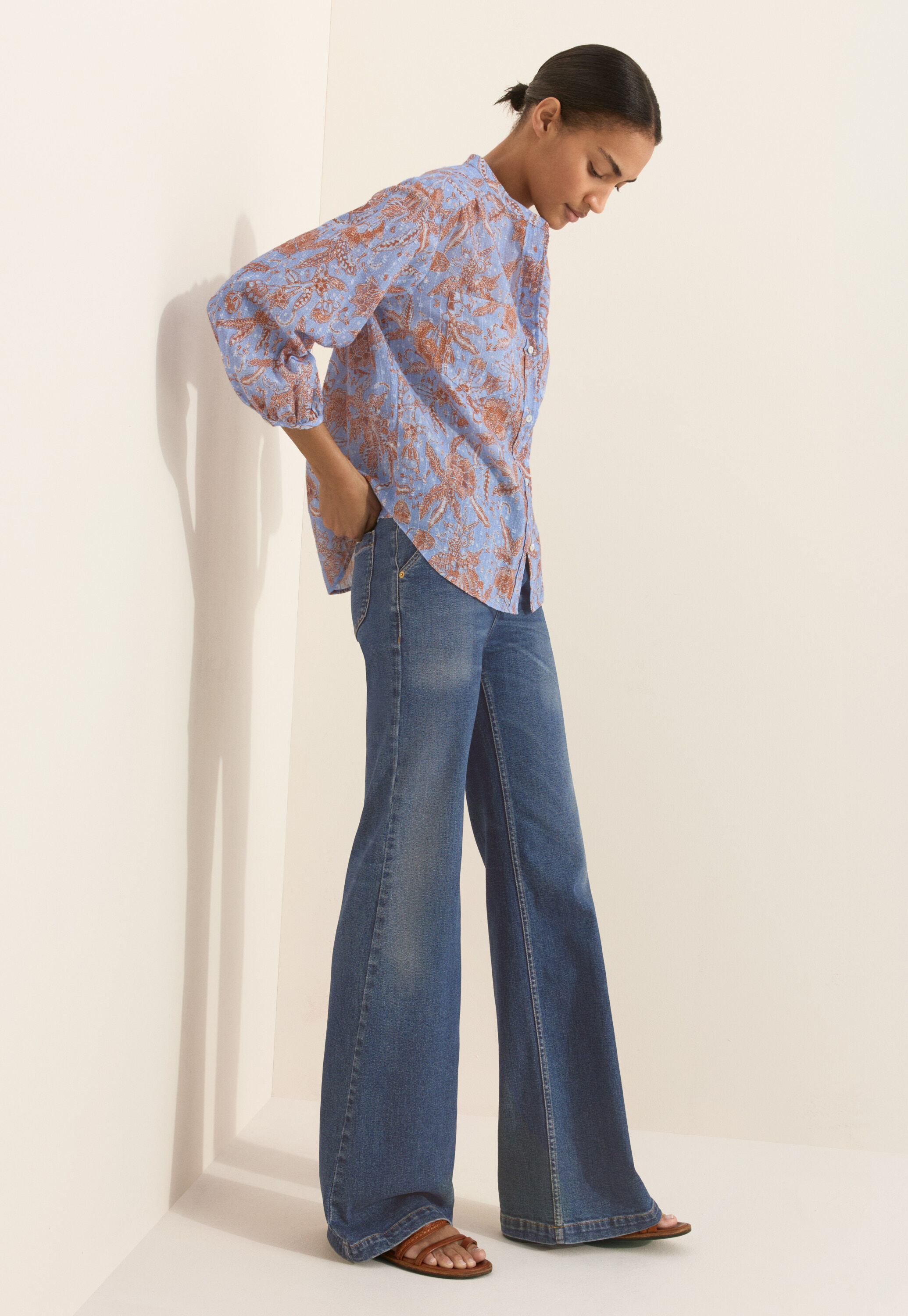 Flared jeans