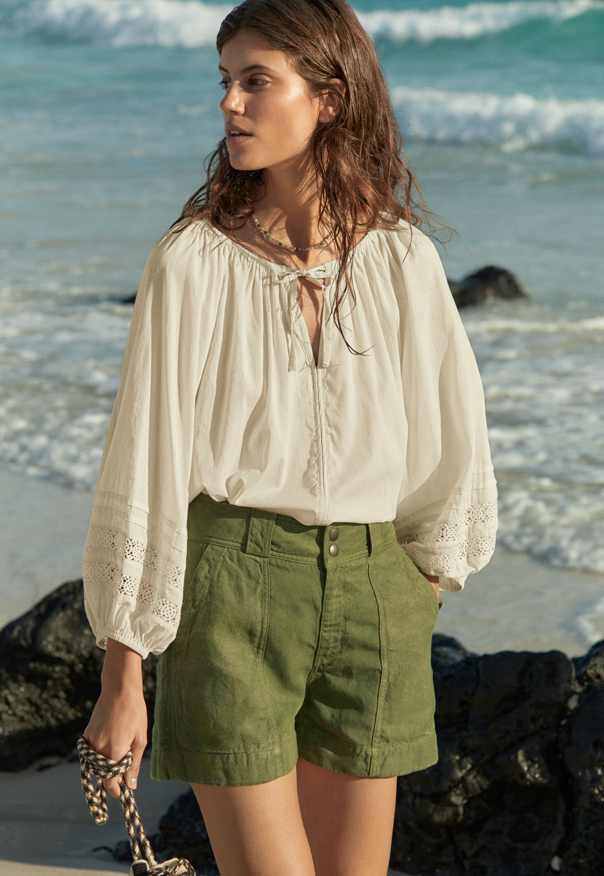 Contrast-fabric shorts