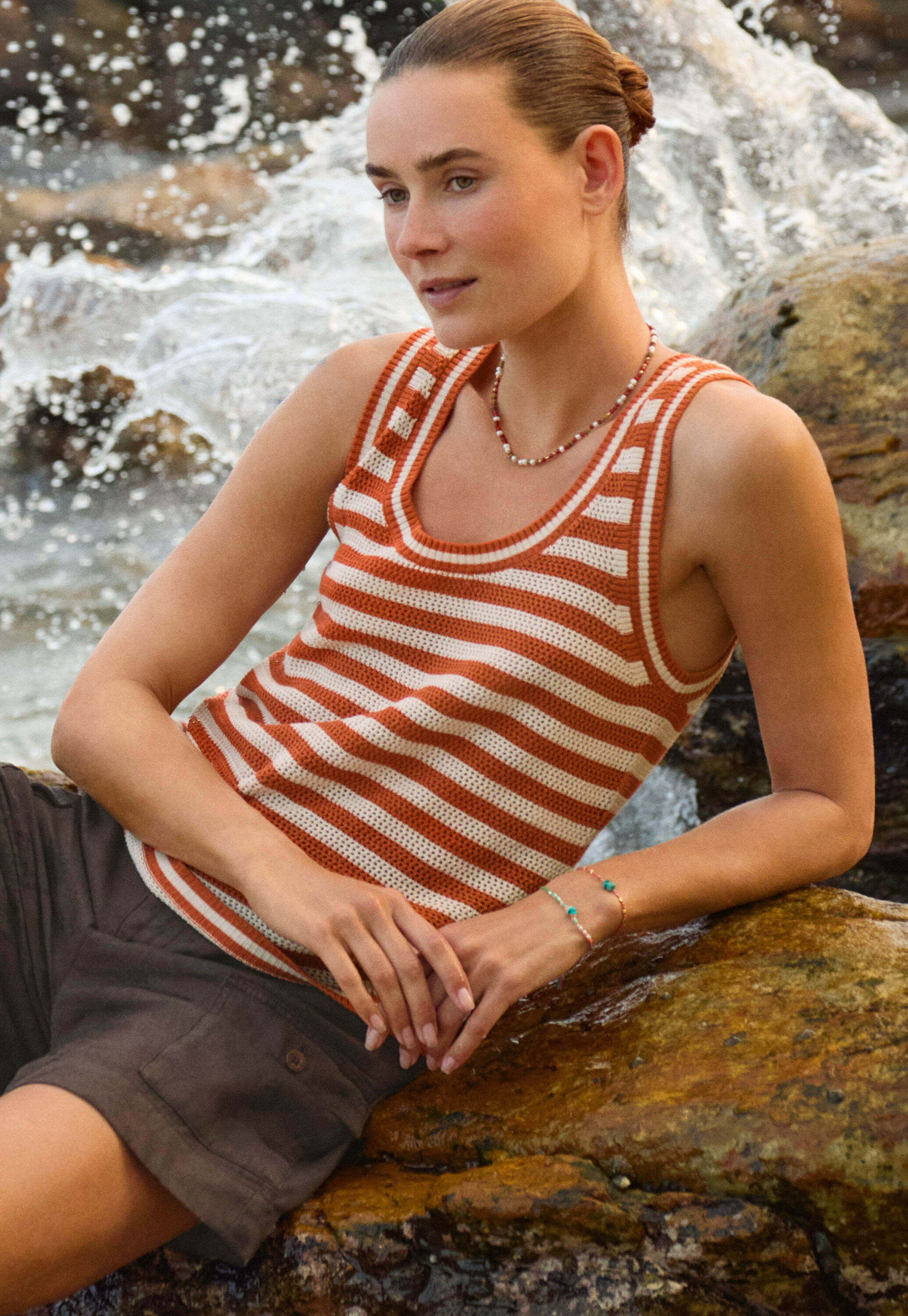 Striped sleeveless knit