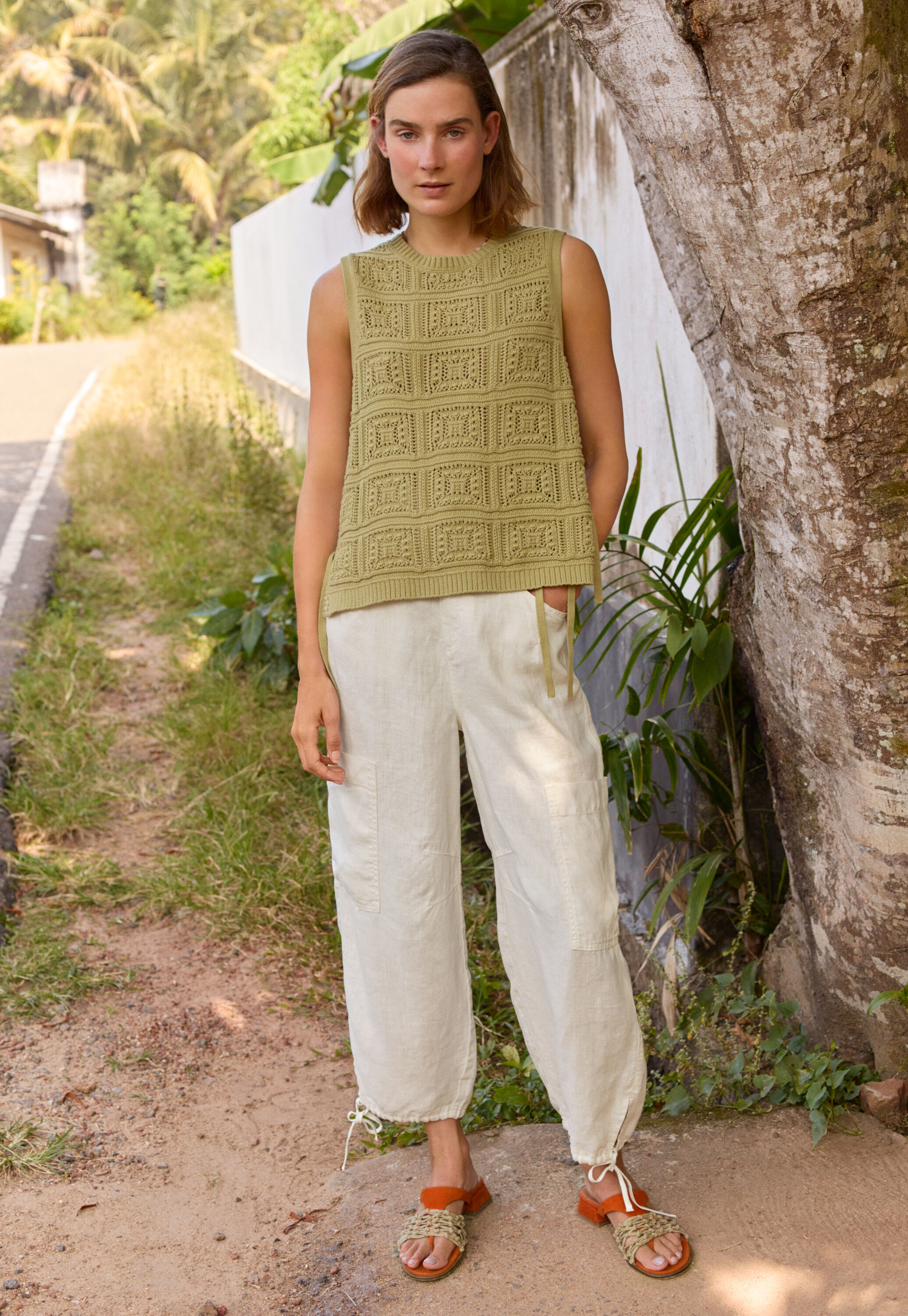 Wide-leg cord trousers