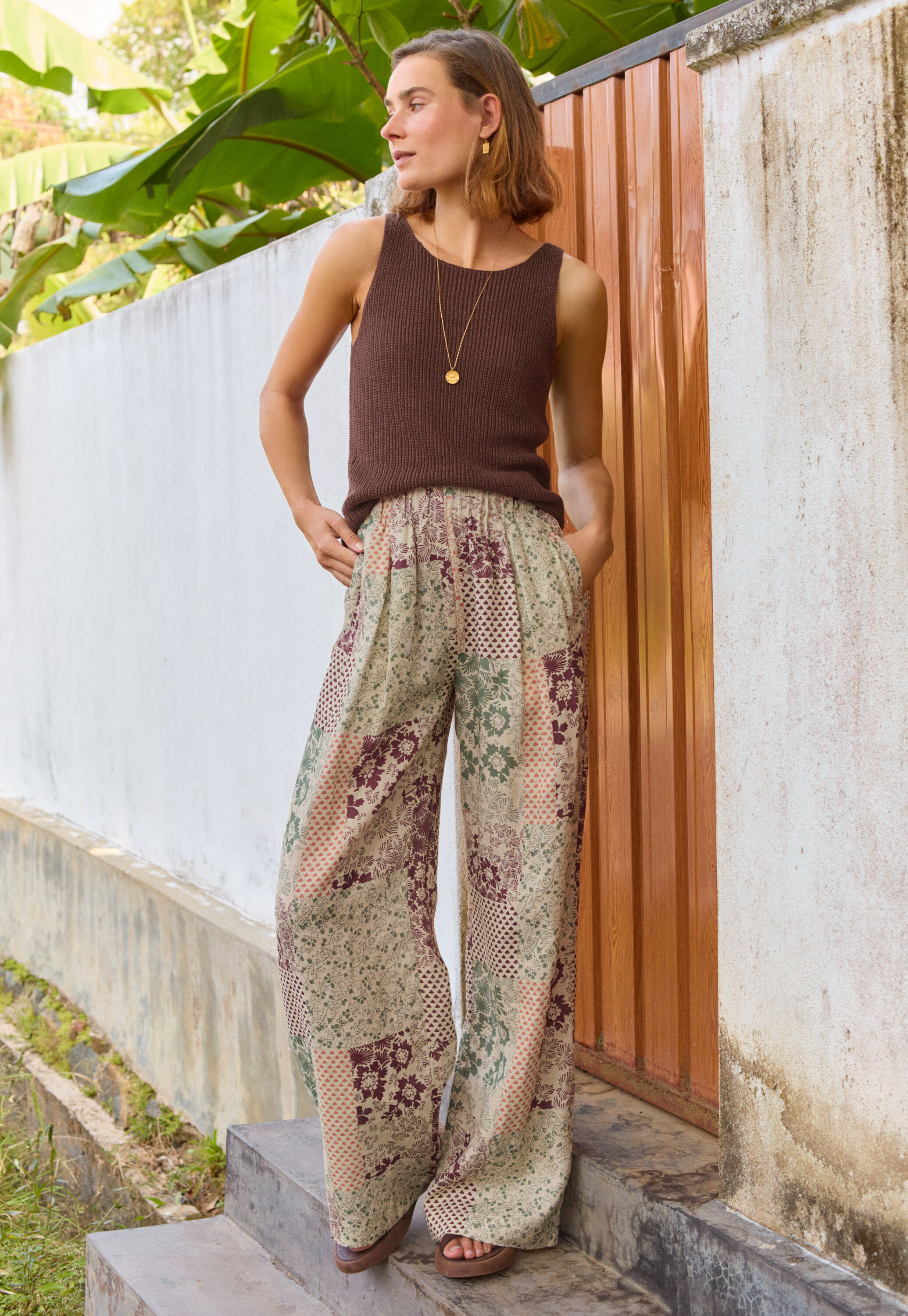Wide-leg cord trousers