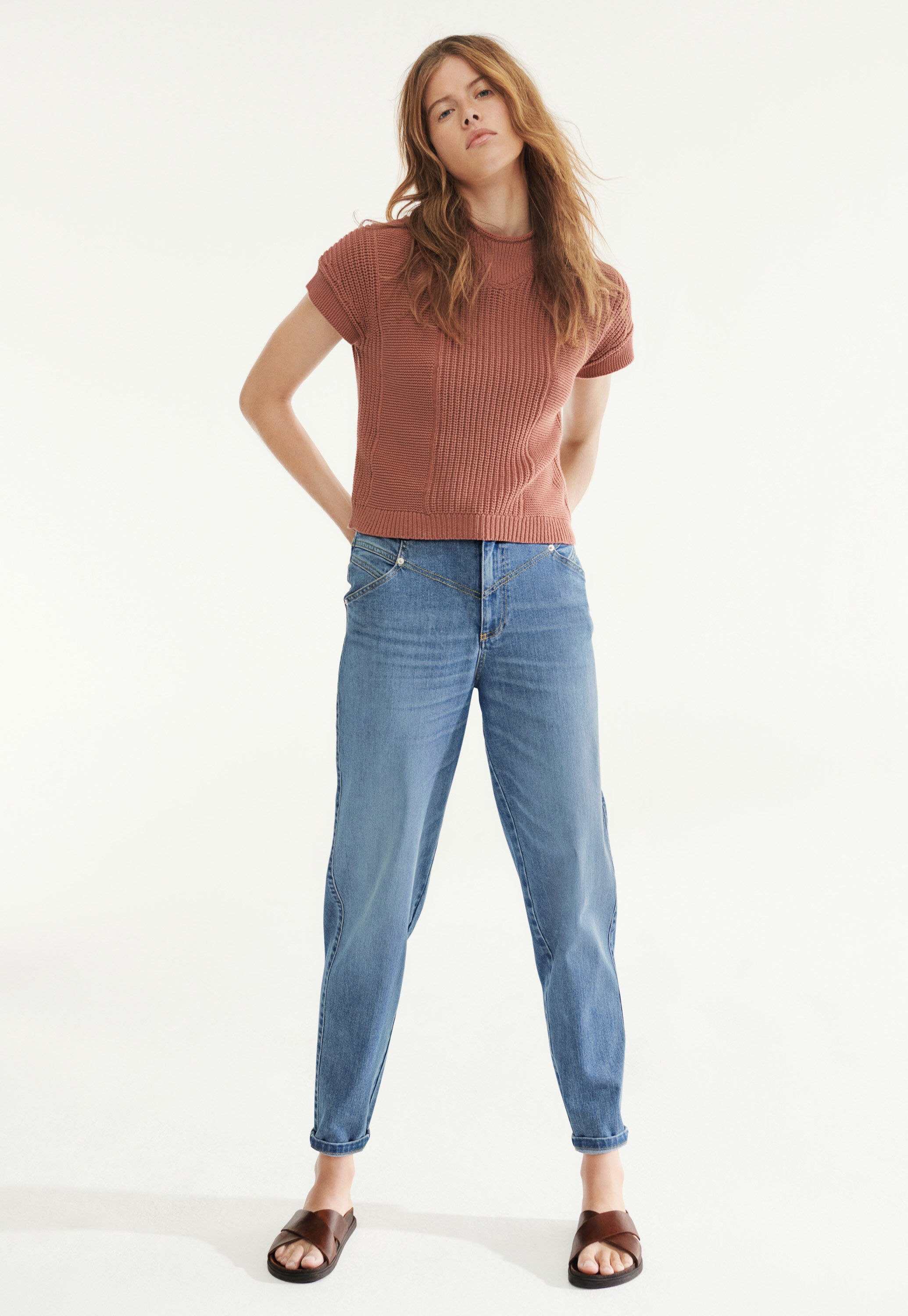 Relaxed tapered jeans