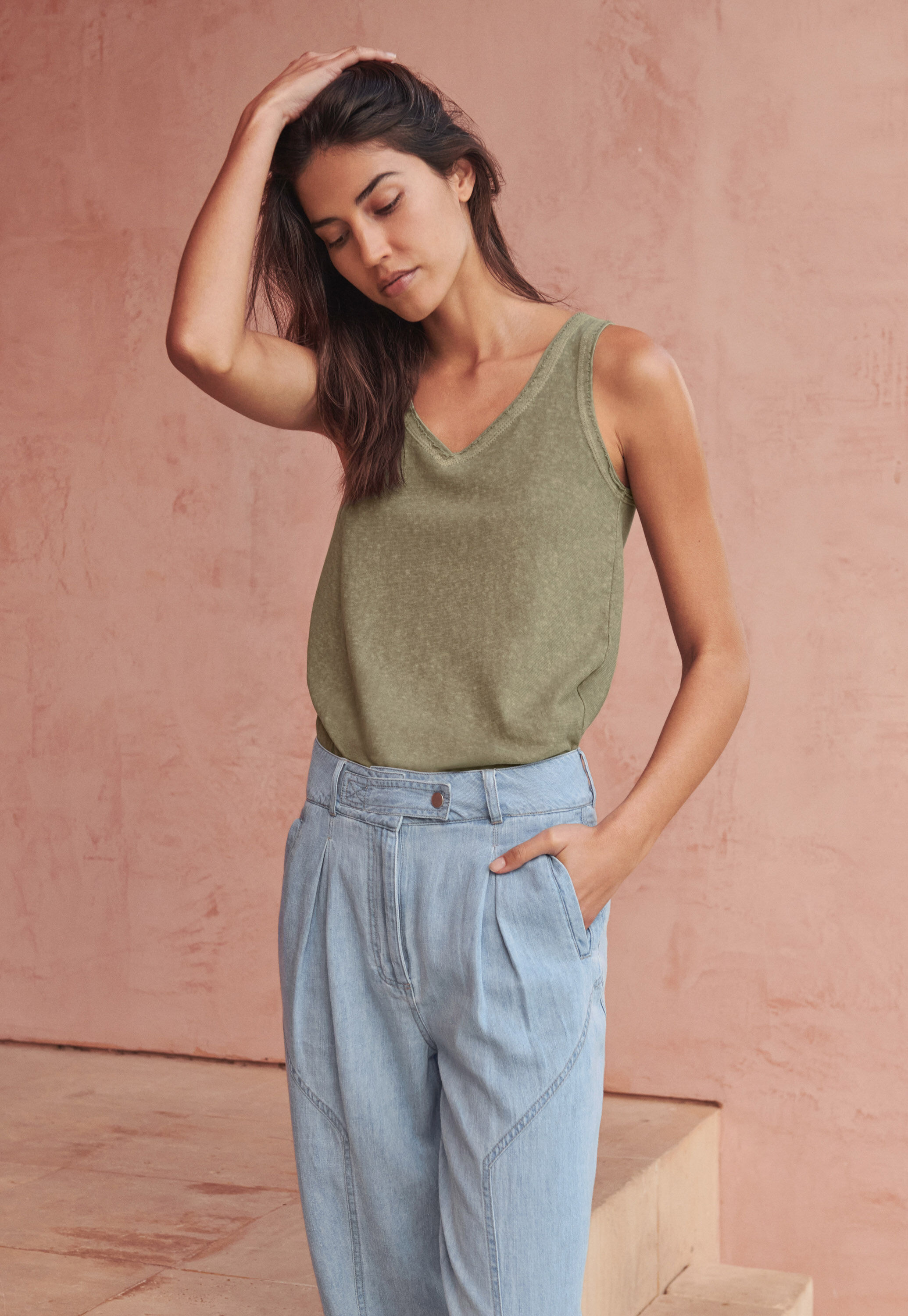 Tapered trousers