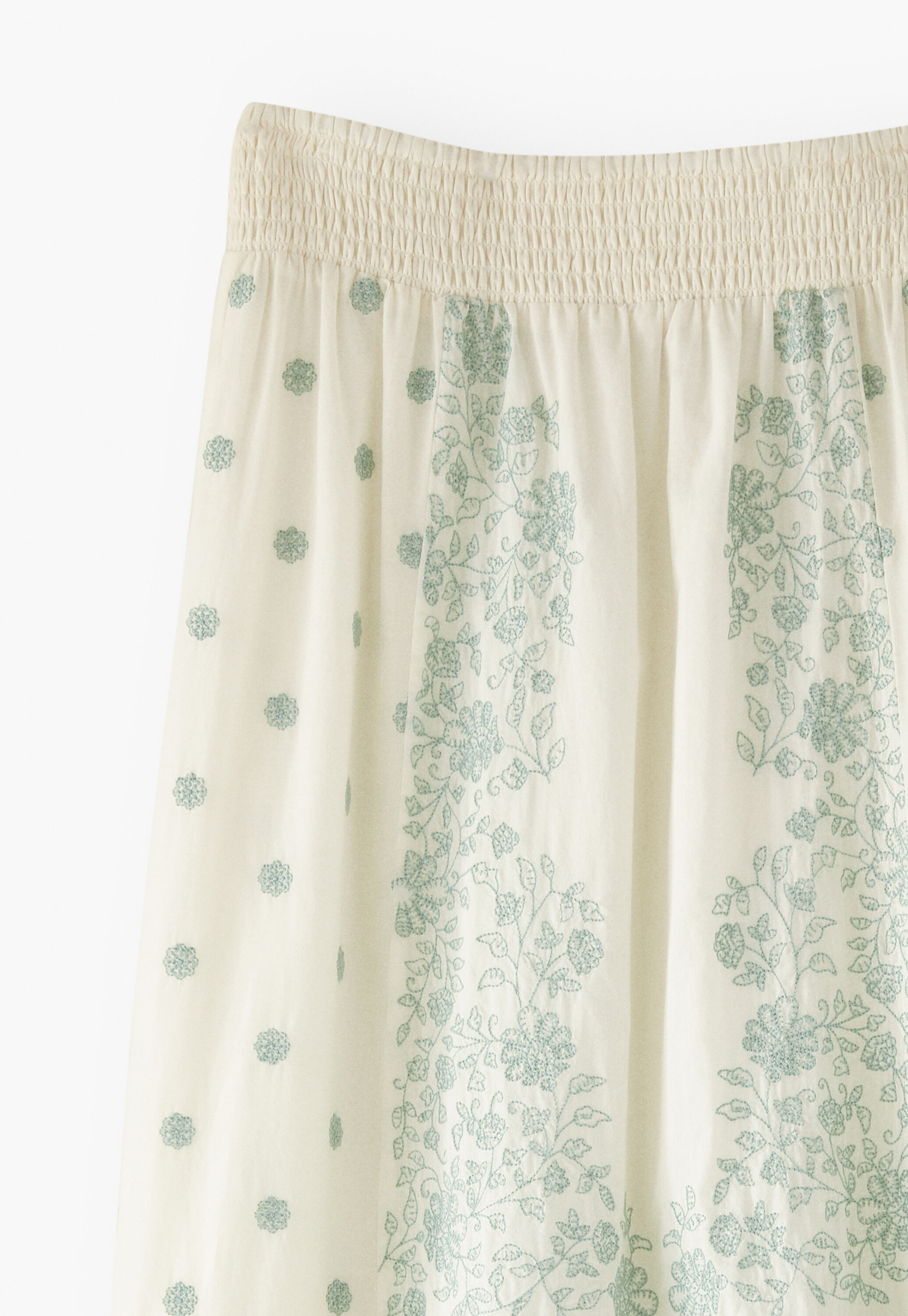 Embroidered skirt