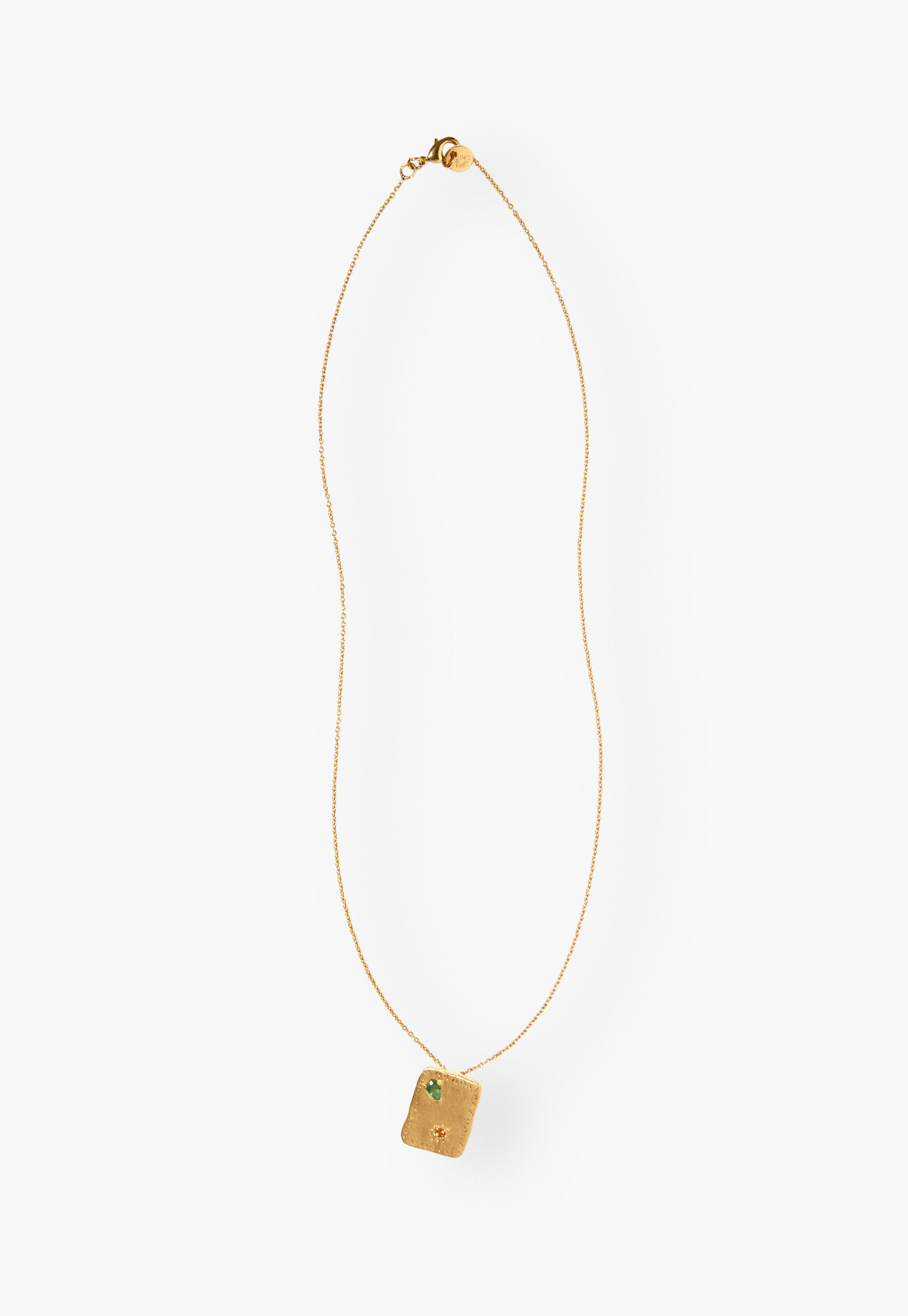 Pendant necklace