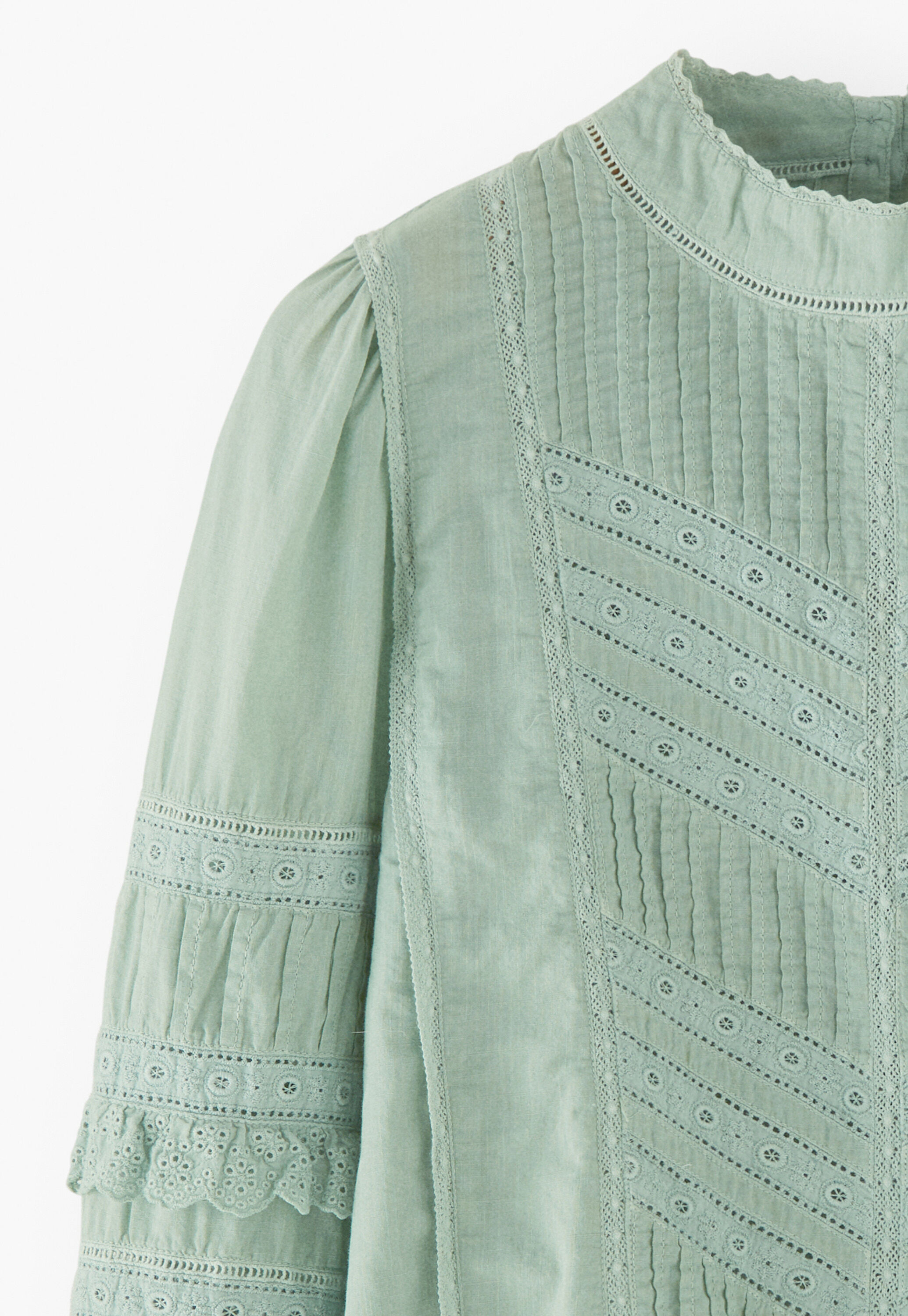 Detailed blouse