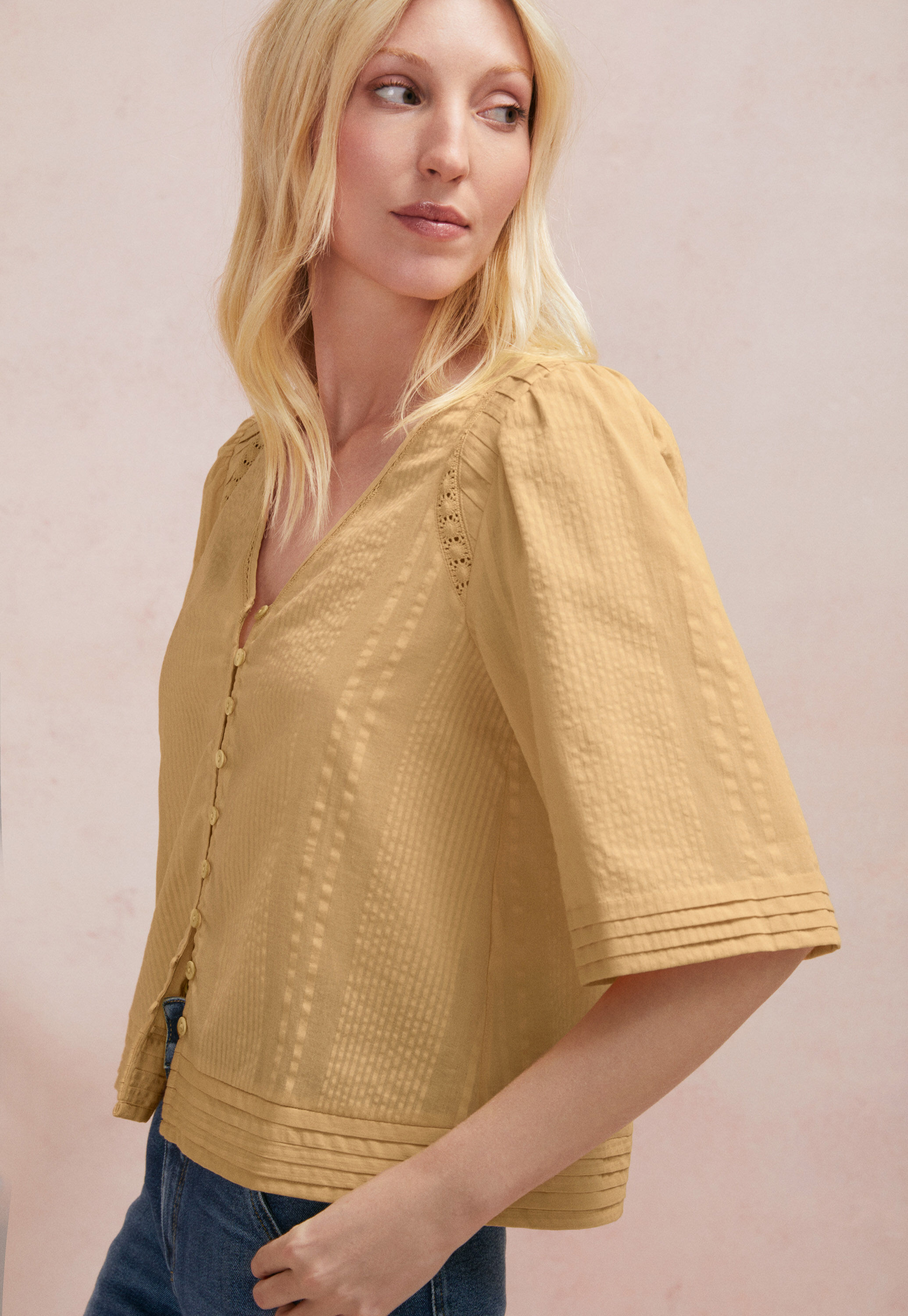 Cropped blouse