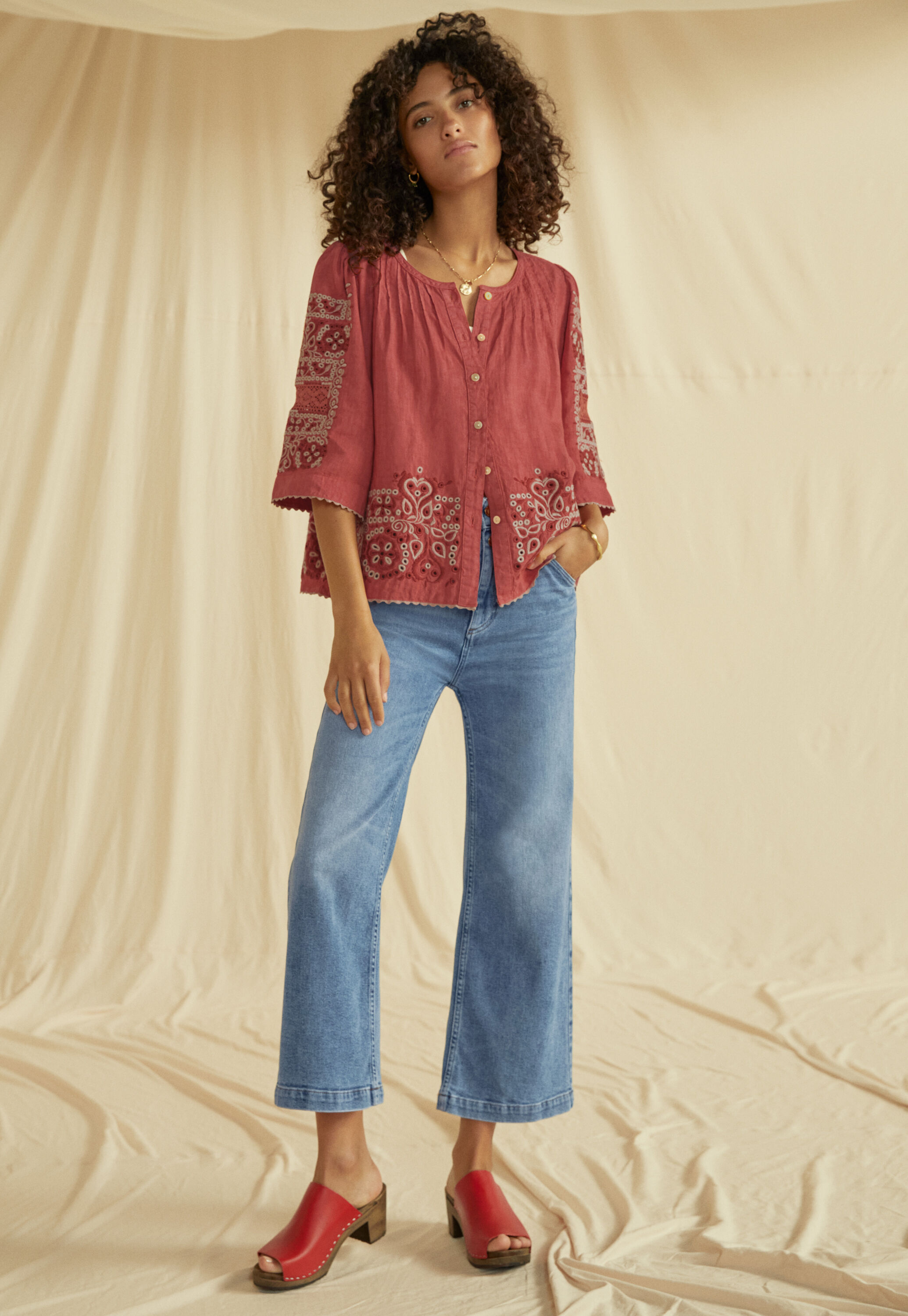 Cropped flared jeans