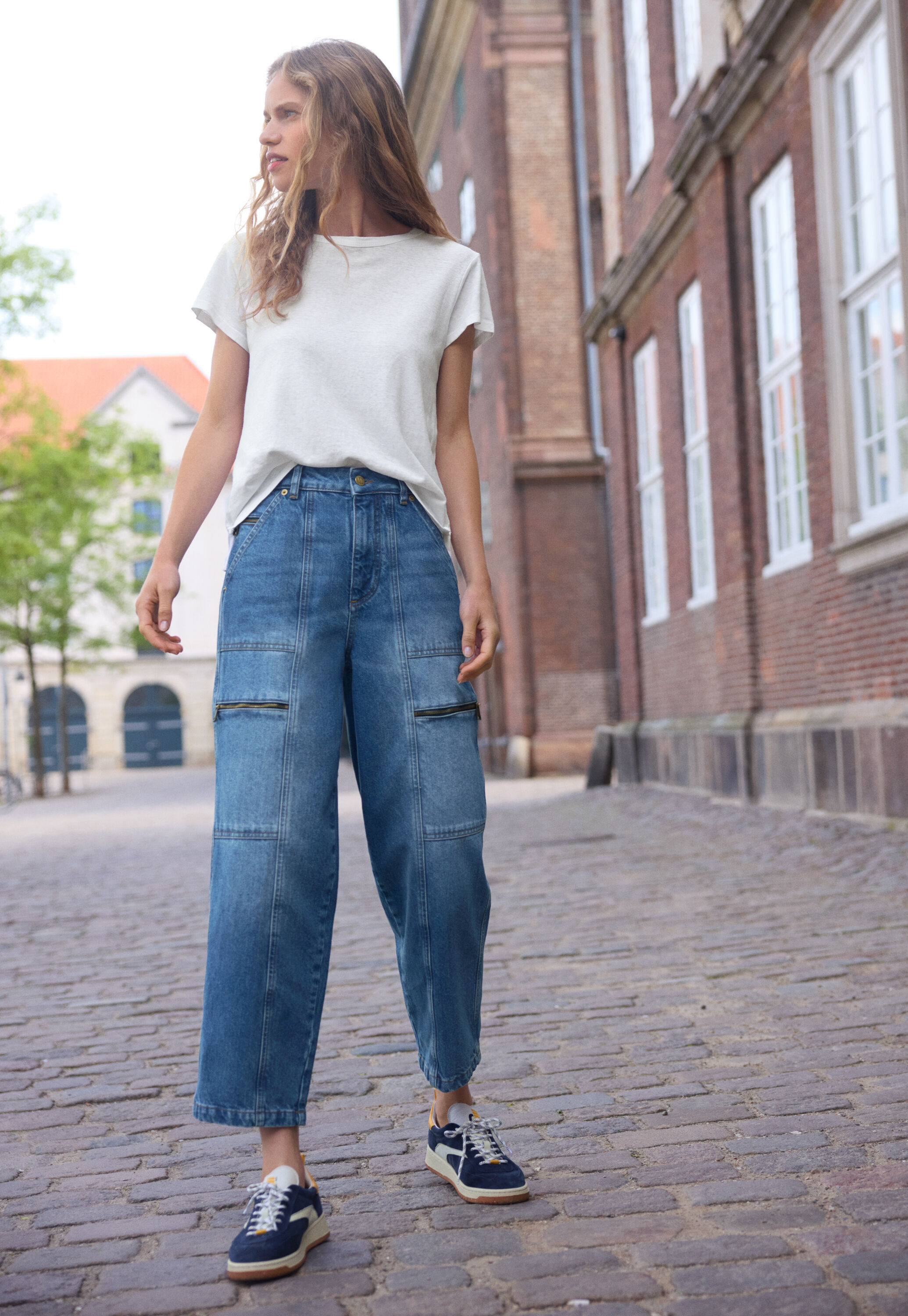 Wide-leg cord trousers