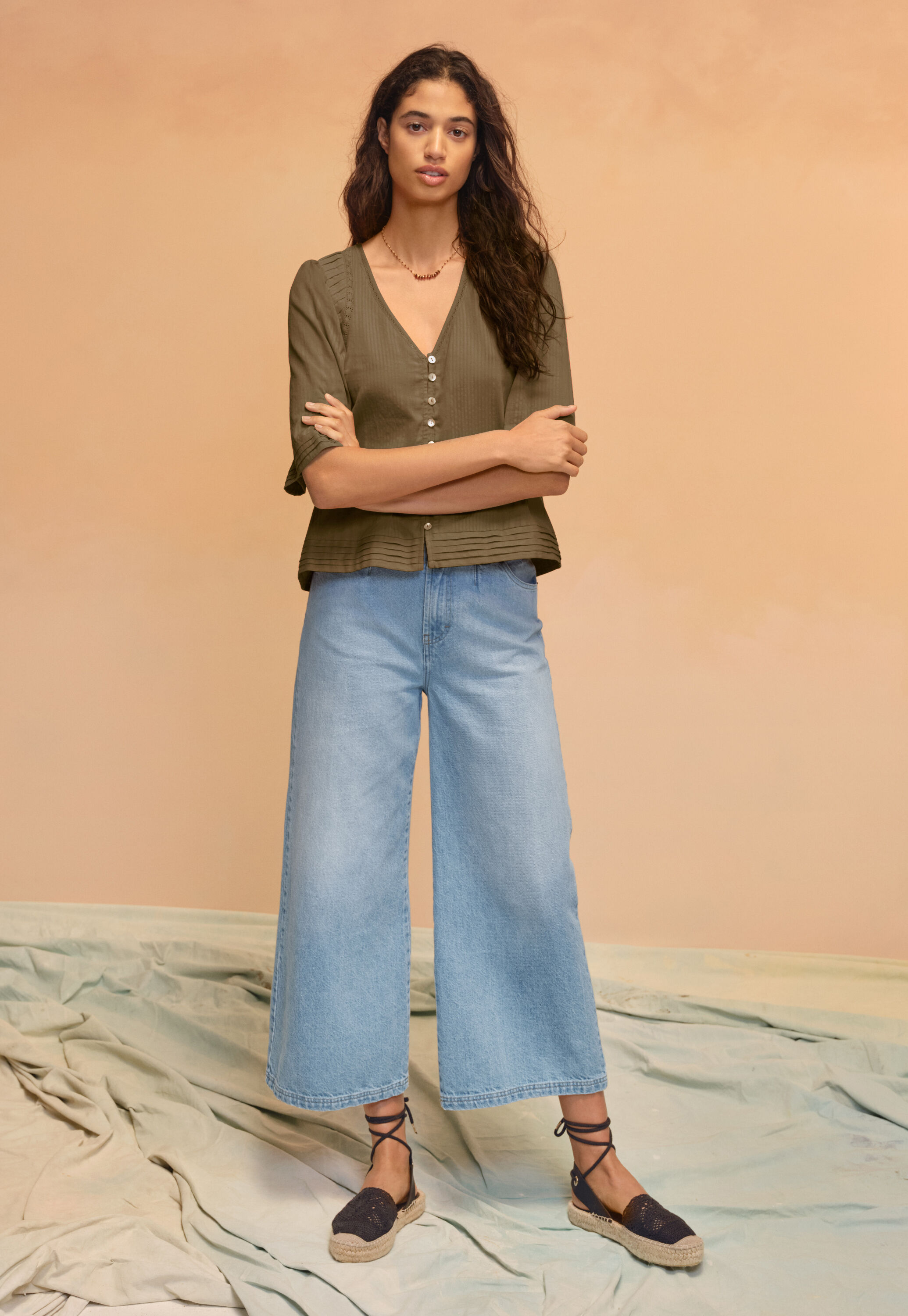 Cropped blouse