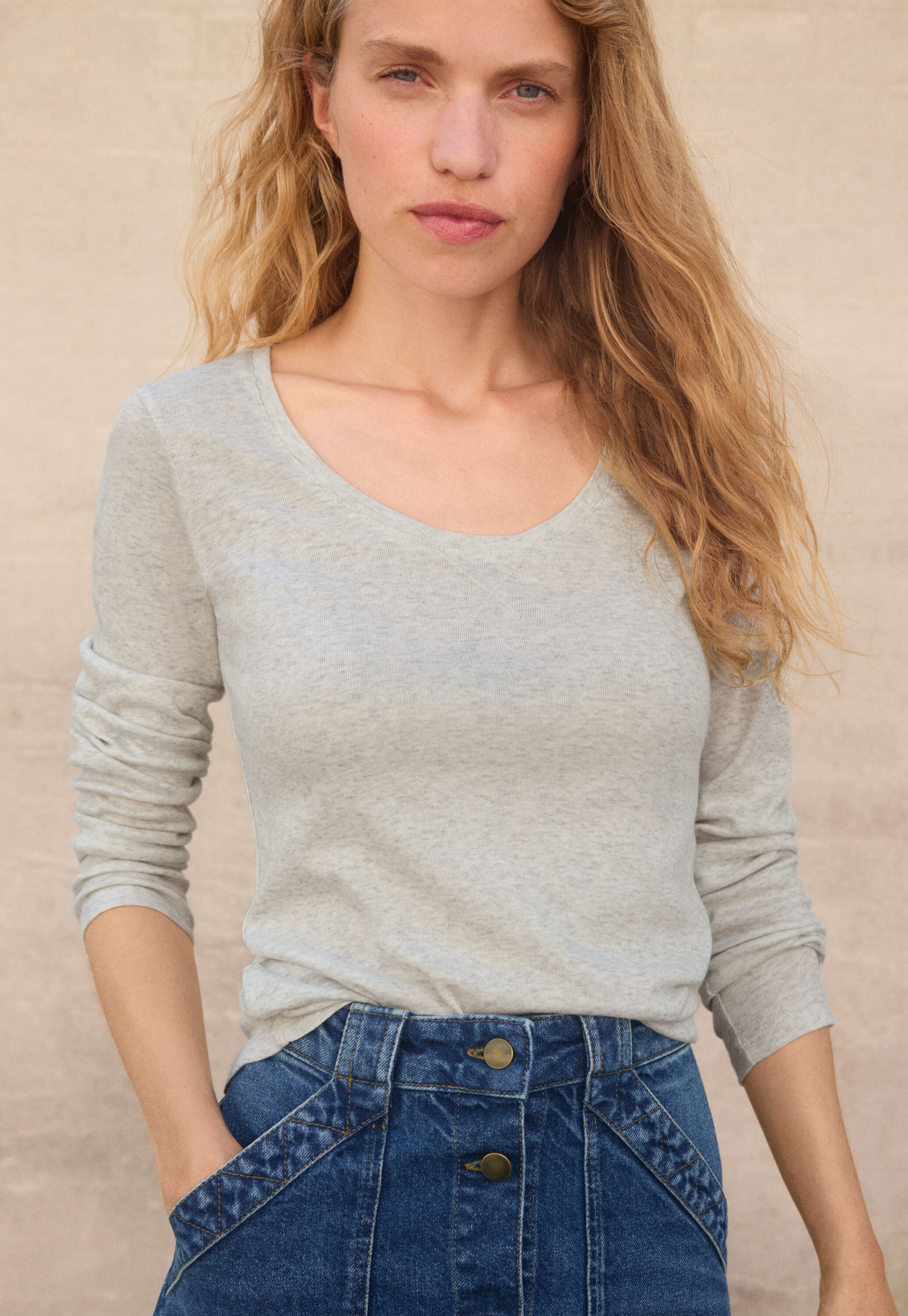 Scoop-neck top