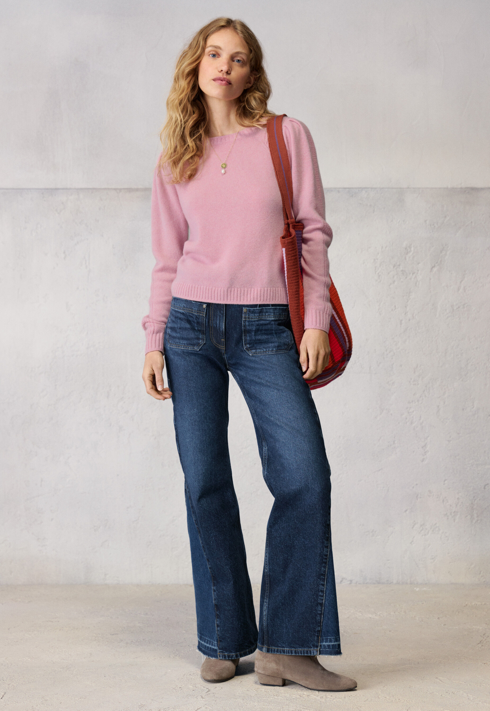 Puff-sleeve sweater